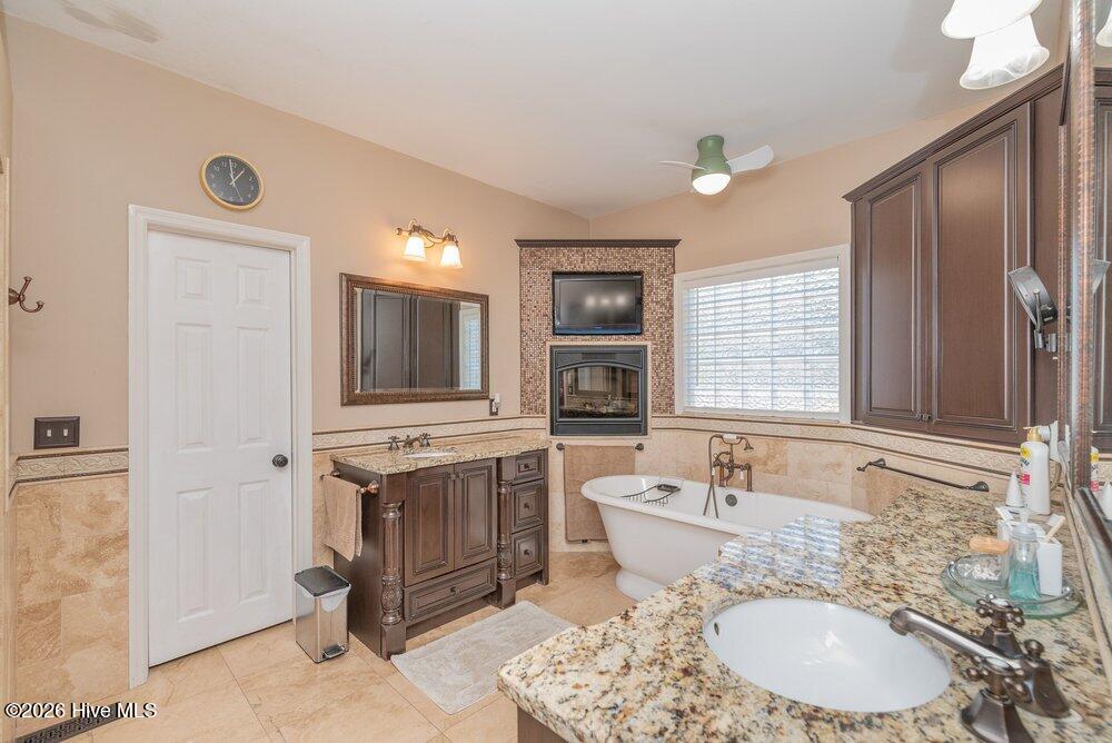 1364 Waterston Drive Property Photo 31