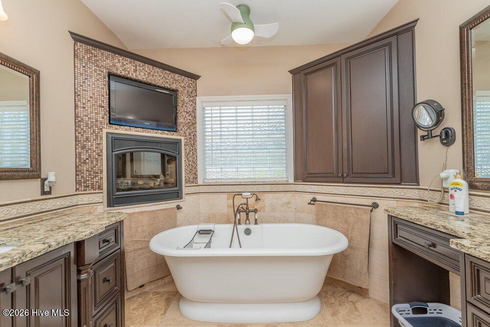 1364 Waterston Drive Property Photo 34