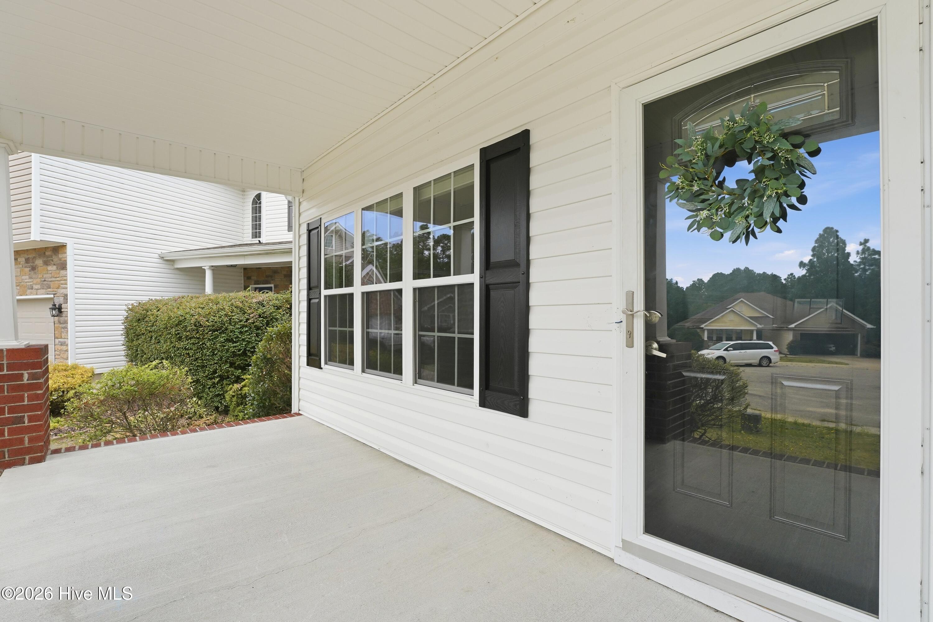 104 Lightwater Court Property Photo 9