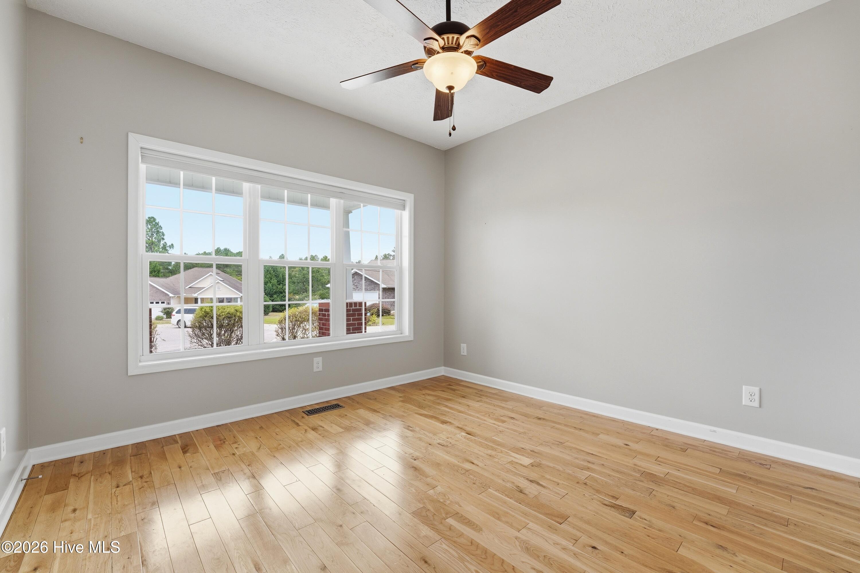 104 Lightwater Court Property Photo 13