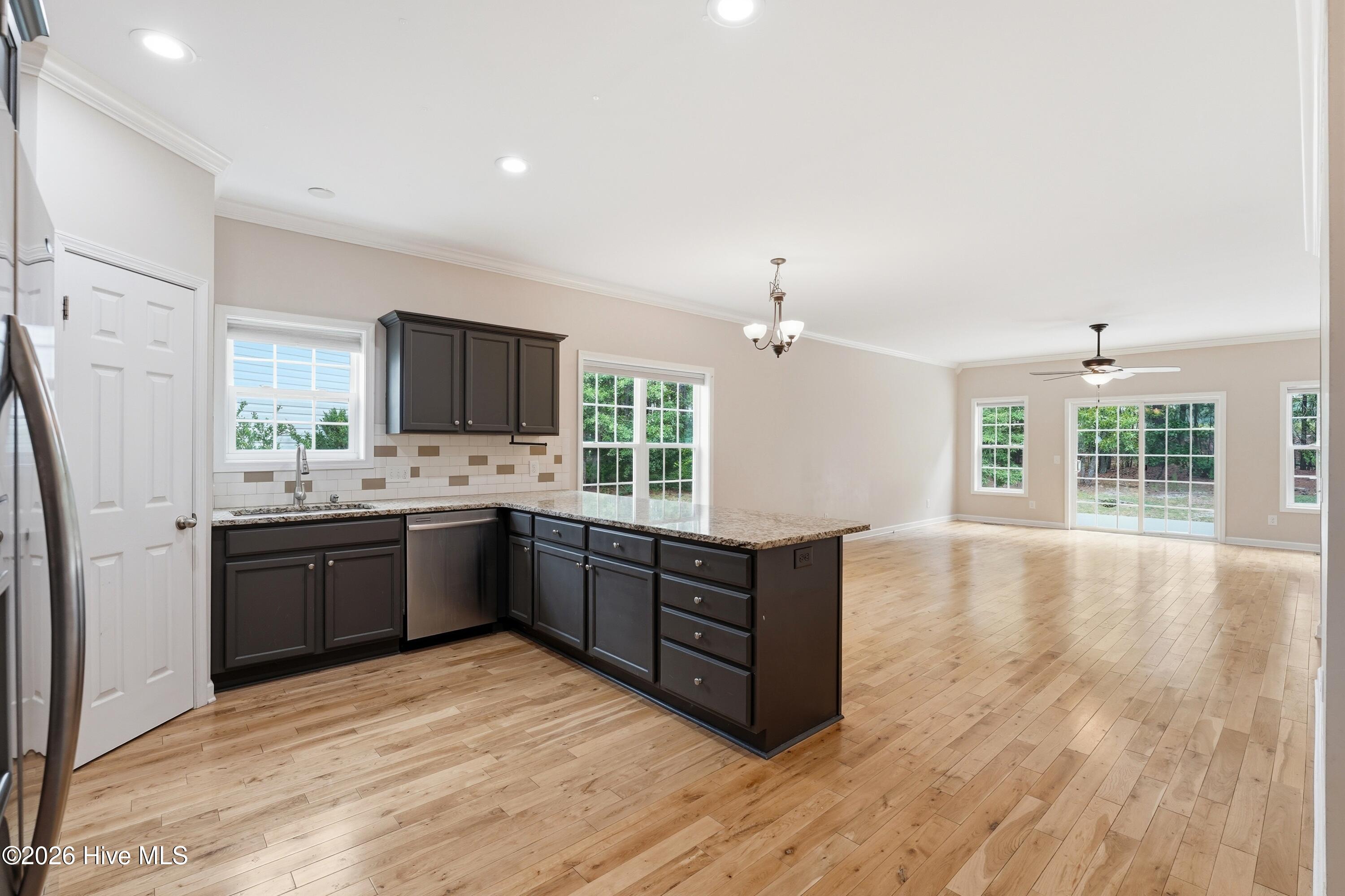 104 Lightwater Court Property Photo 17