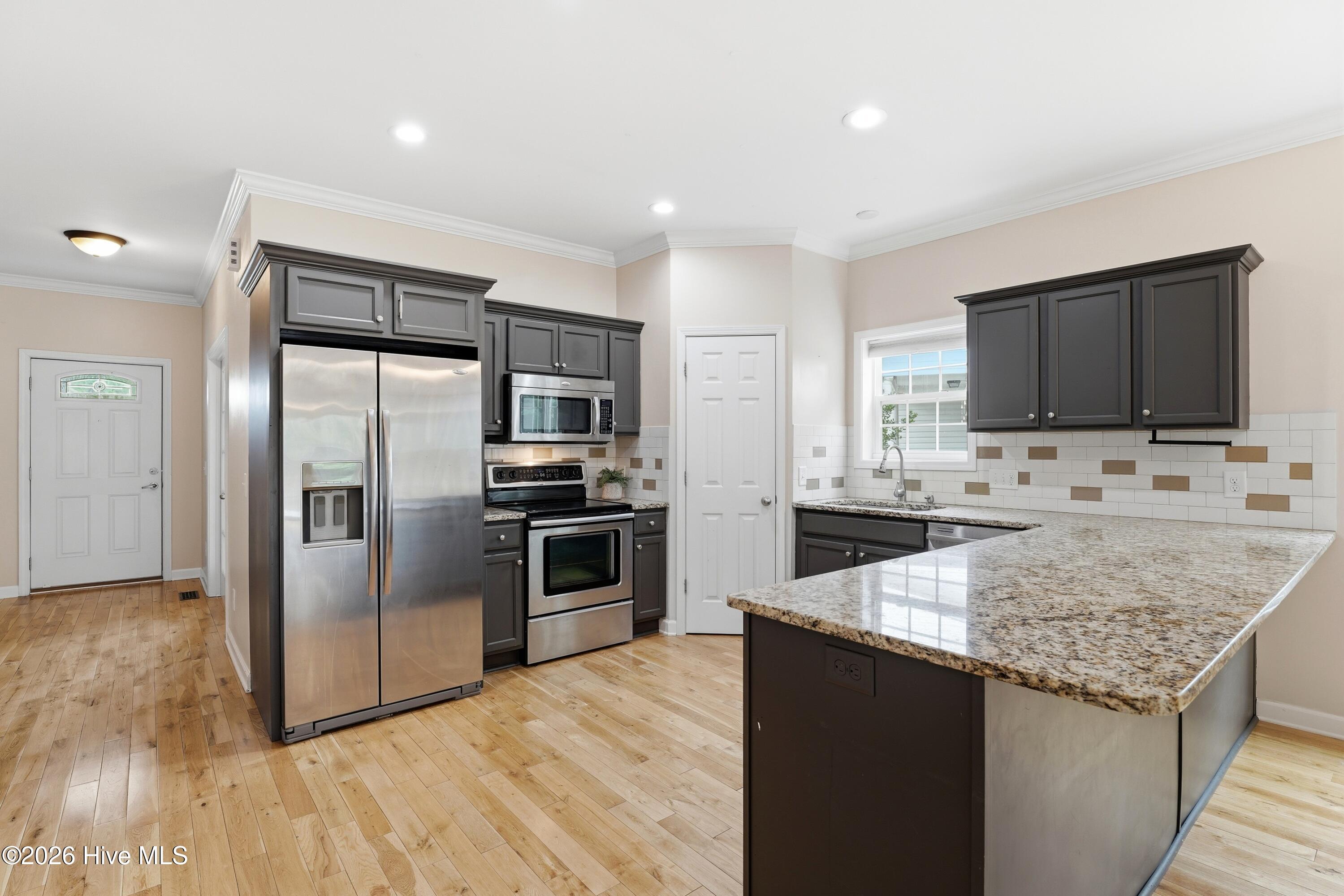 104 Lightwater Court Property Photo 18
