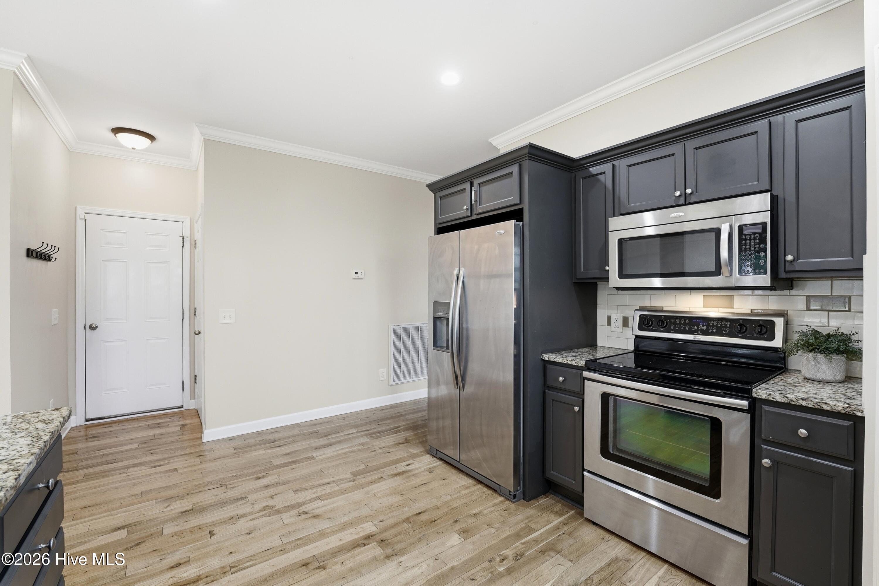 104 Lightwater Court Property Photo 19