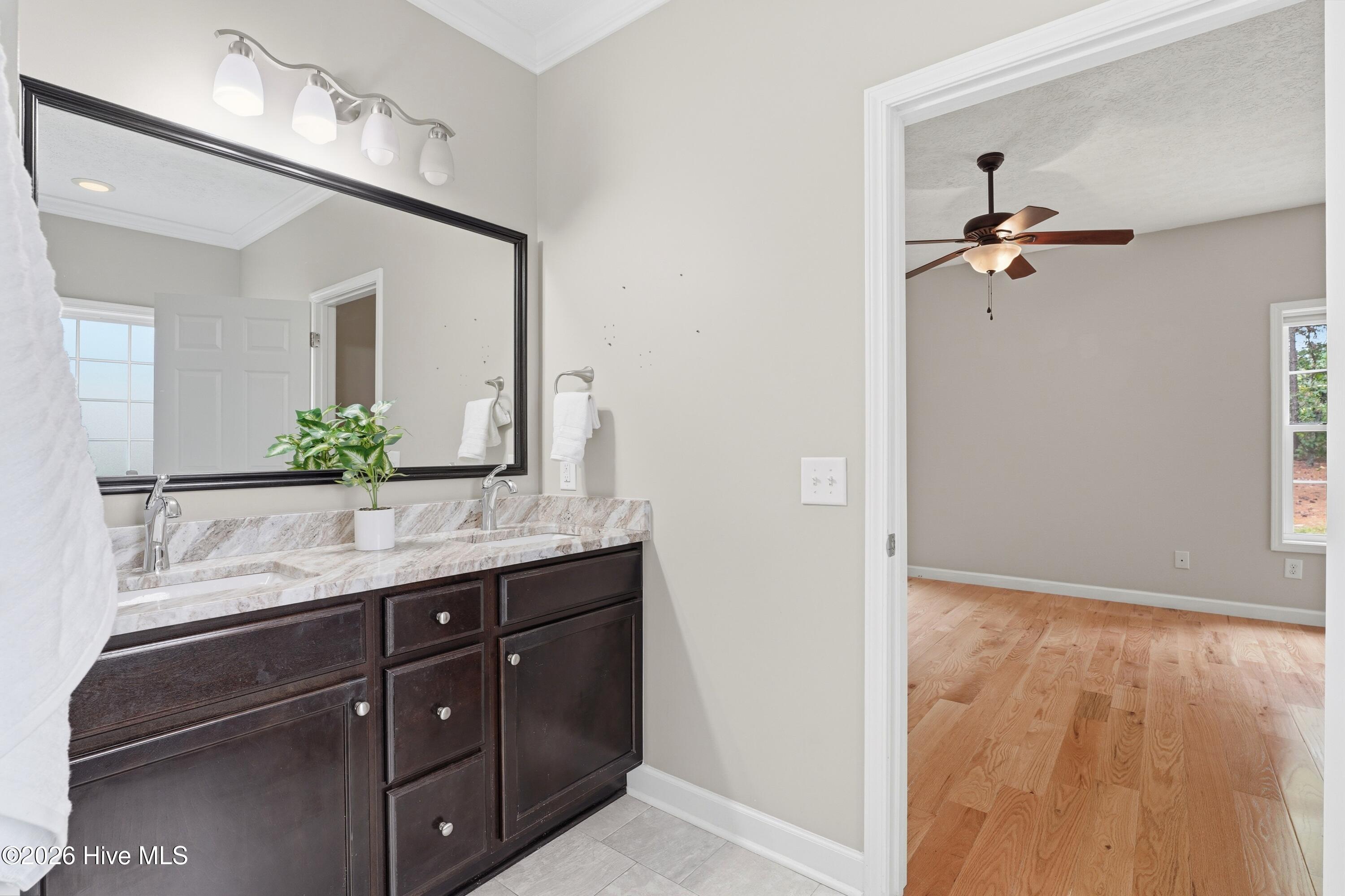104 Lightwater Court Property Photo 32