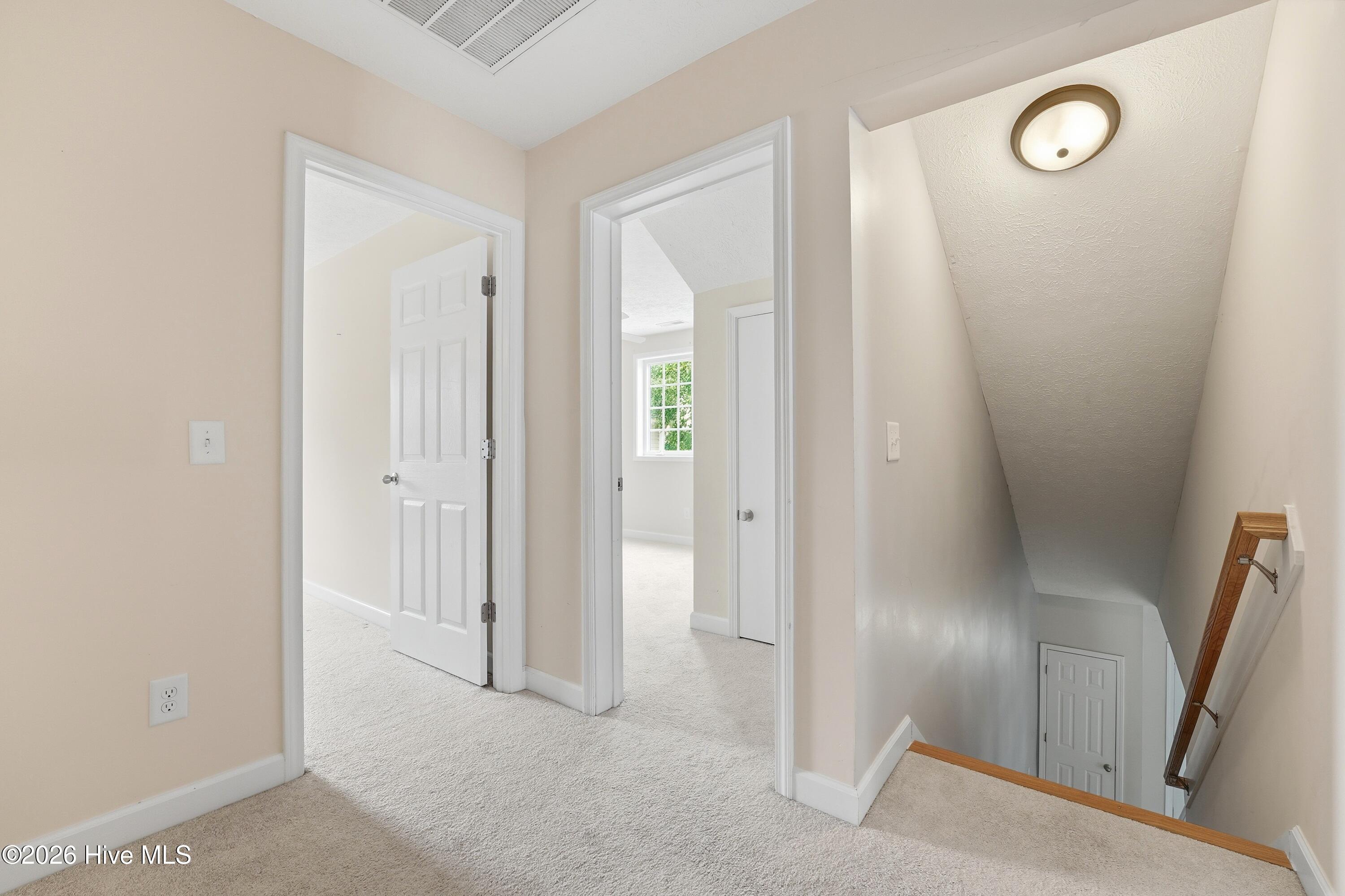 104 Lightwater Court Property Photo 33