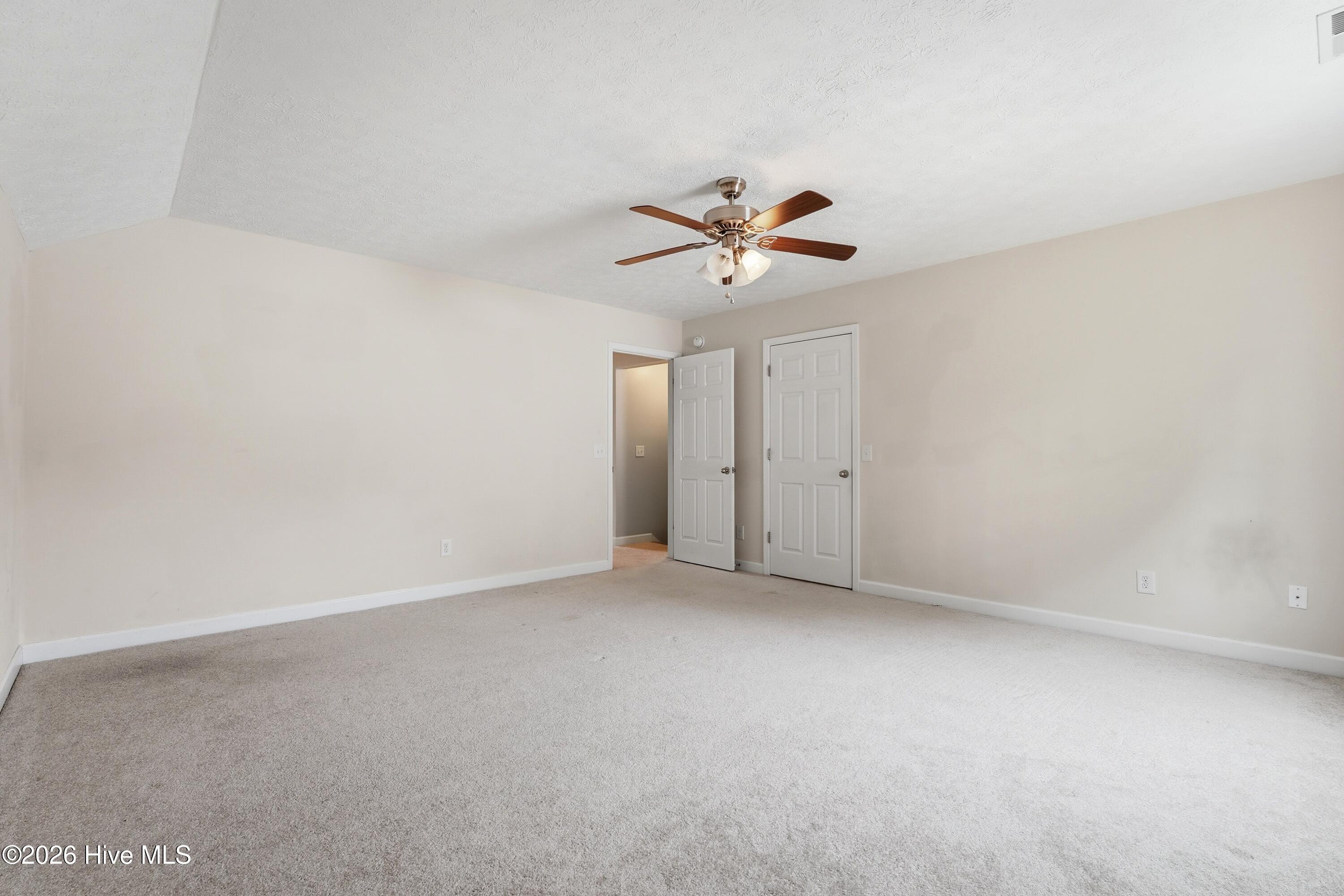 104 Lightwater Court Property Photo 36