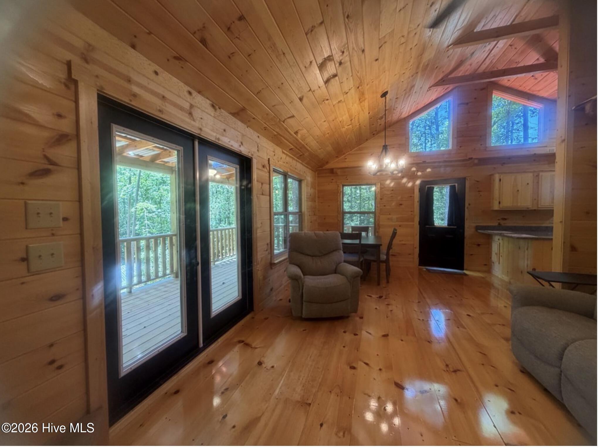 200 Bentley Cove Property Photo 20