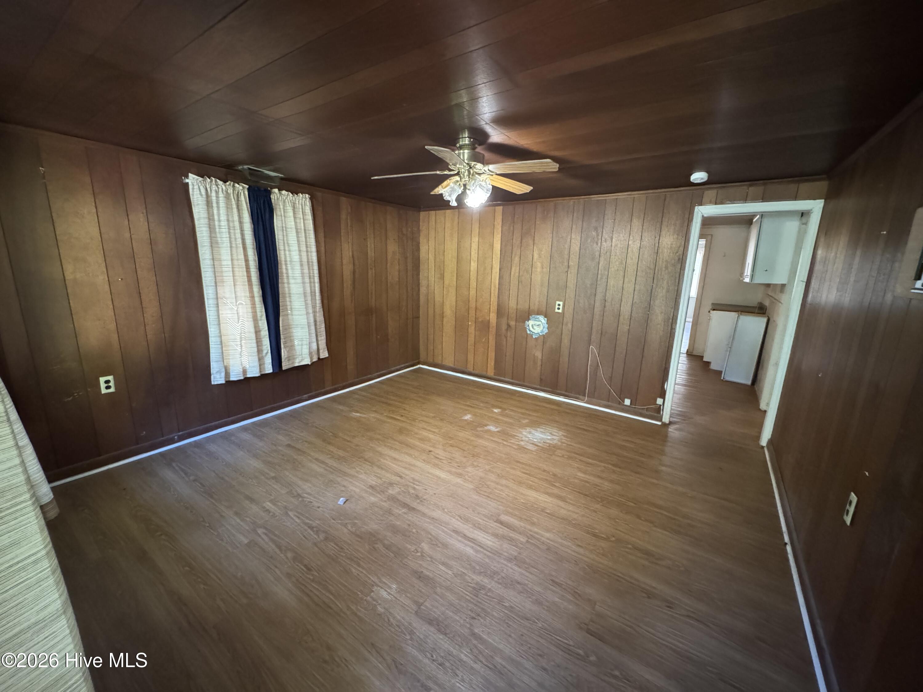 1195 Airport Road Property Photo 8