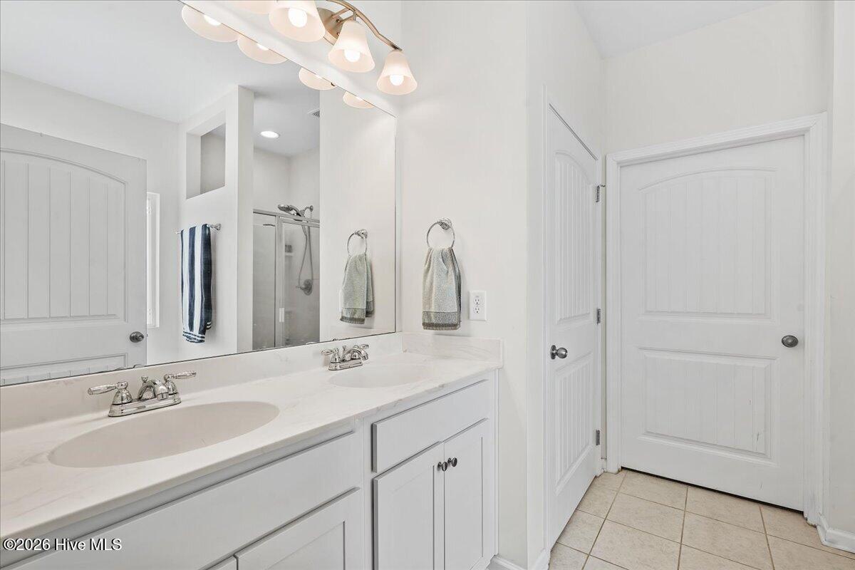 230 Timberline Oak Drive Property Photo 28