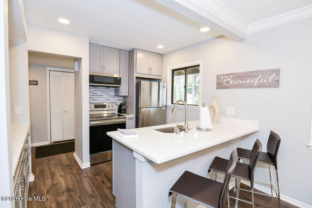 250 Sugar Gum Lane # 226 Property Photo 6