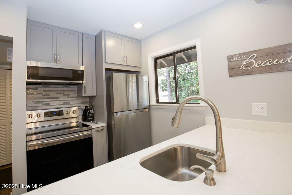 250 Sugar Gum Lane # 226 Property Photo 8