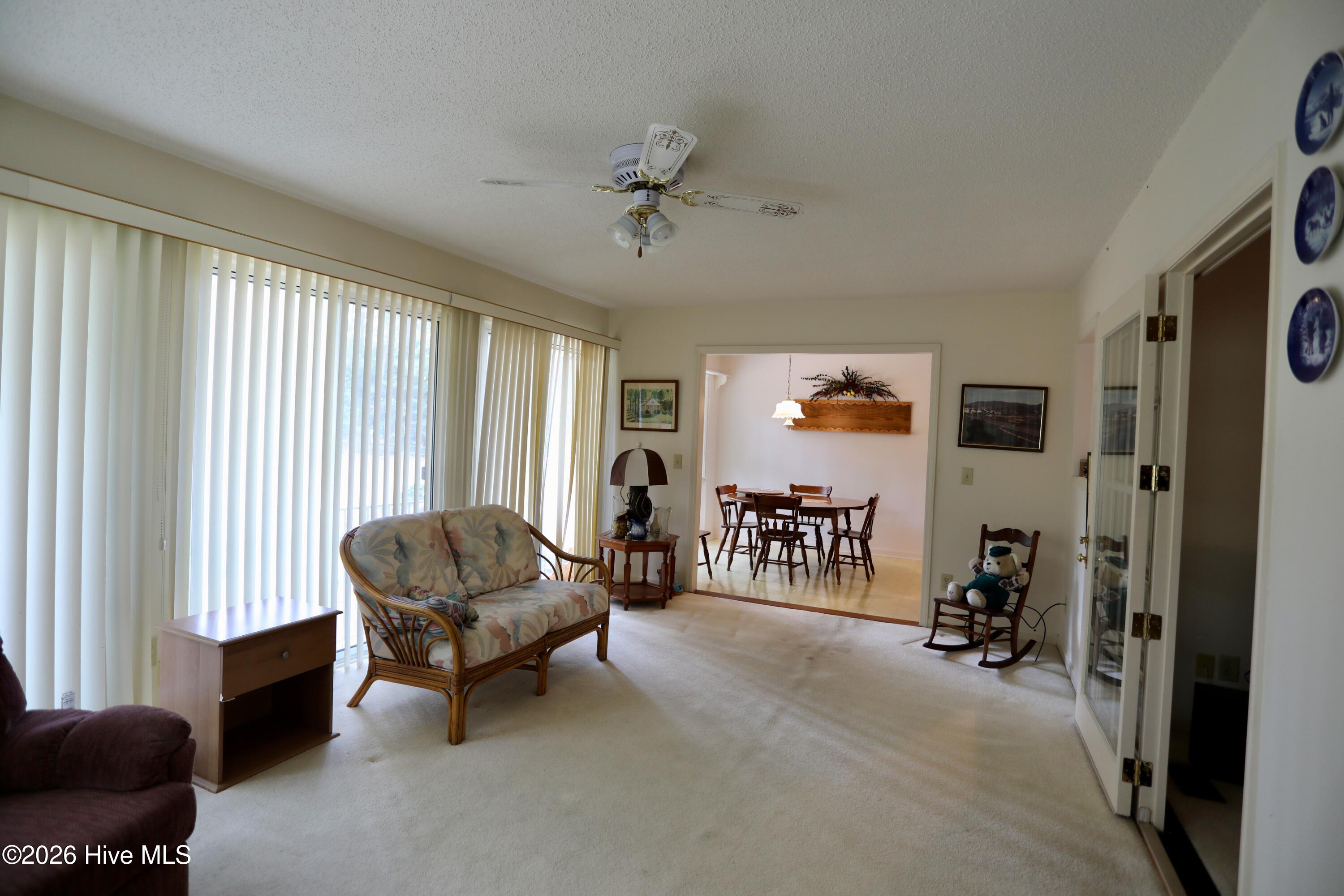 33 Shadow Lane Property Photo 8