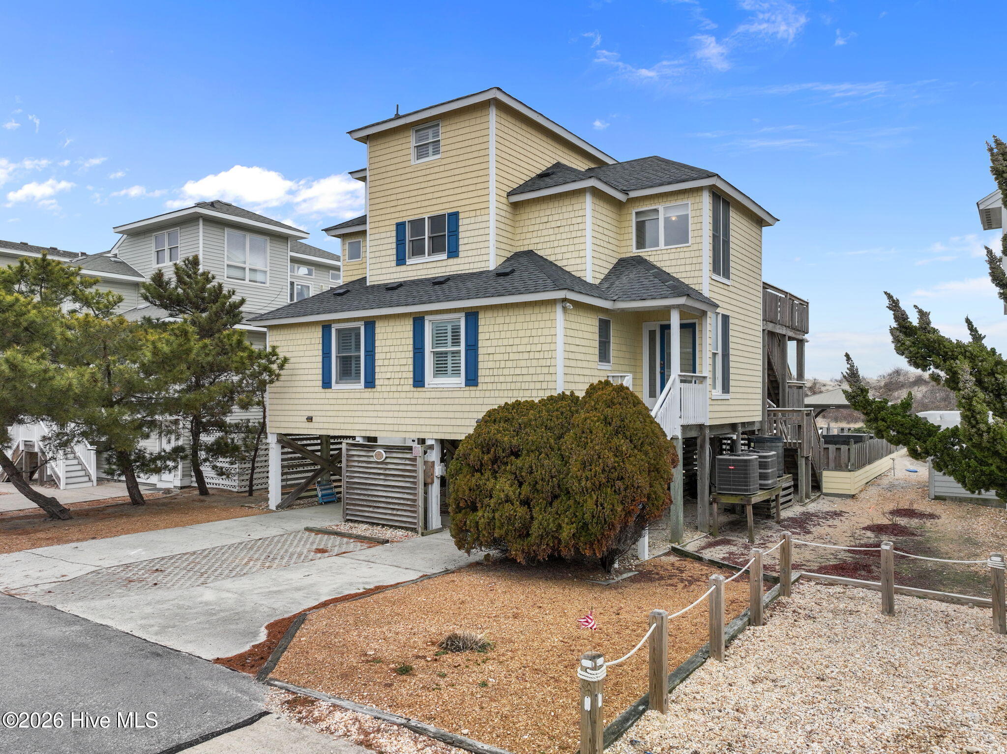 701 Spinnaker Arch Property Photo 3