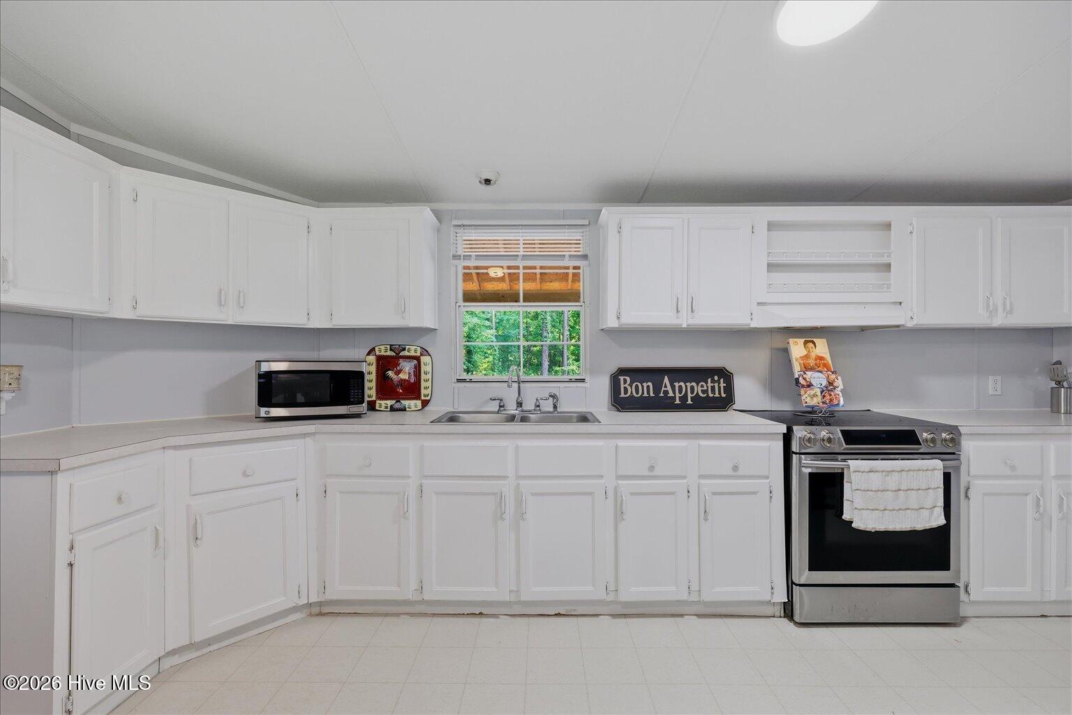 1223 Arvida Spur Road Property Photo 6