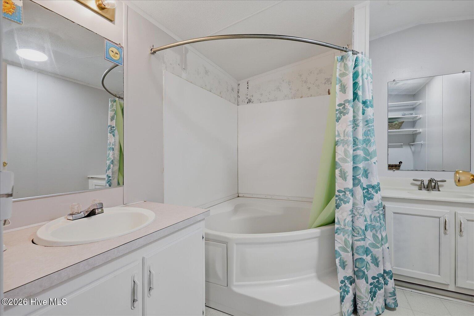 1223 Arvida Spur Road Property Photo 11