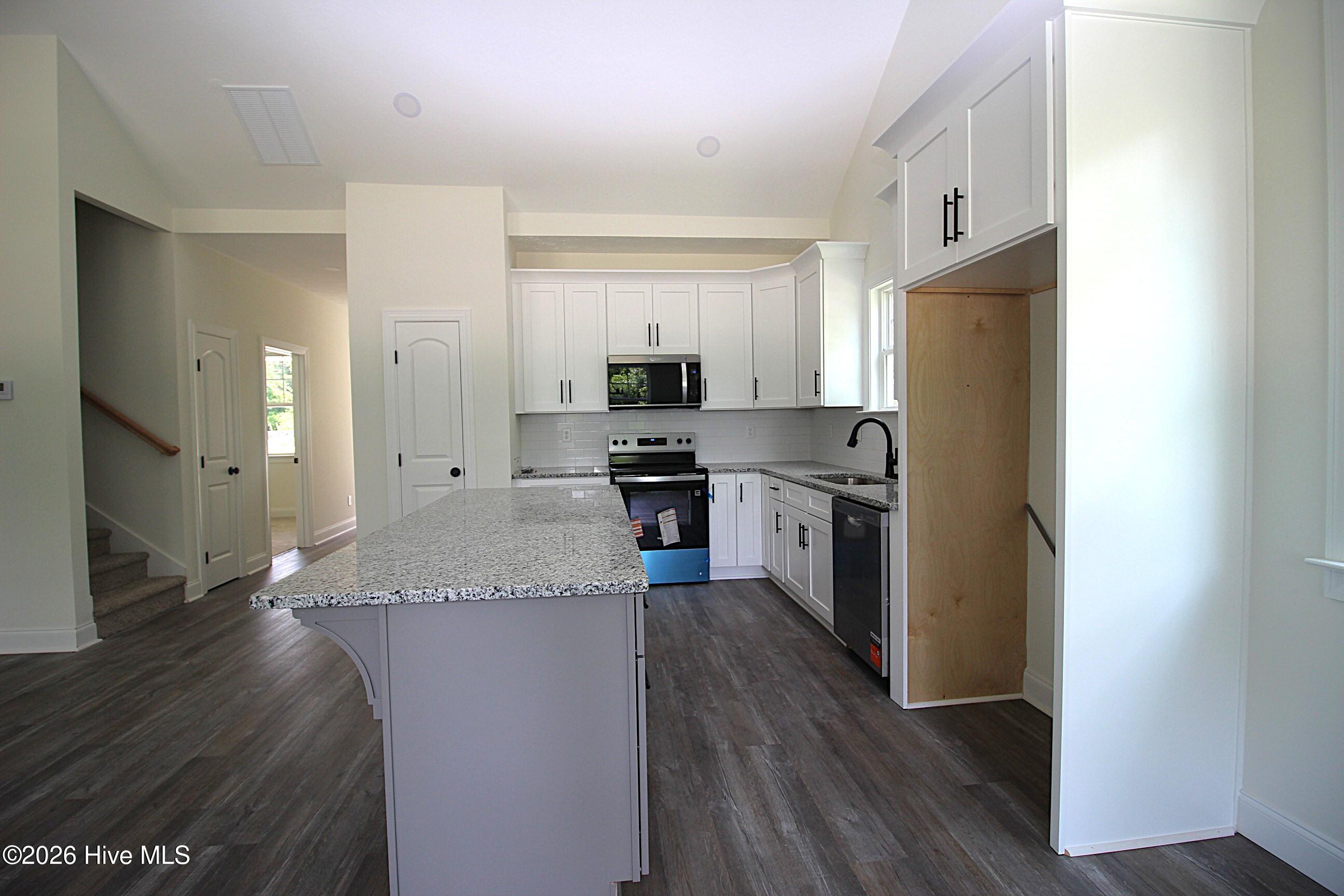 245 S Hatcher Street Property Photo 7