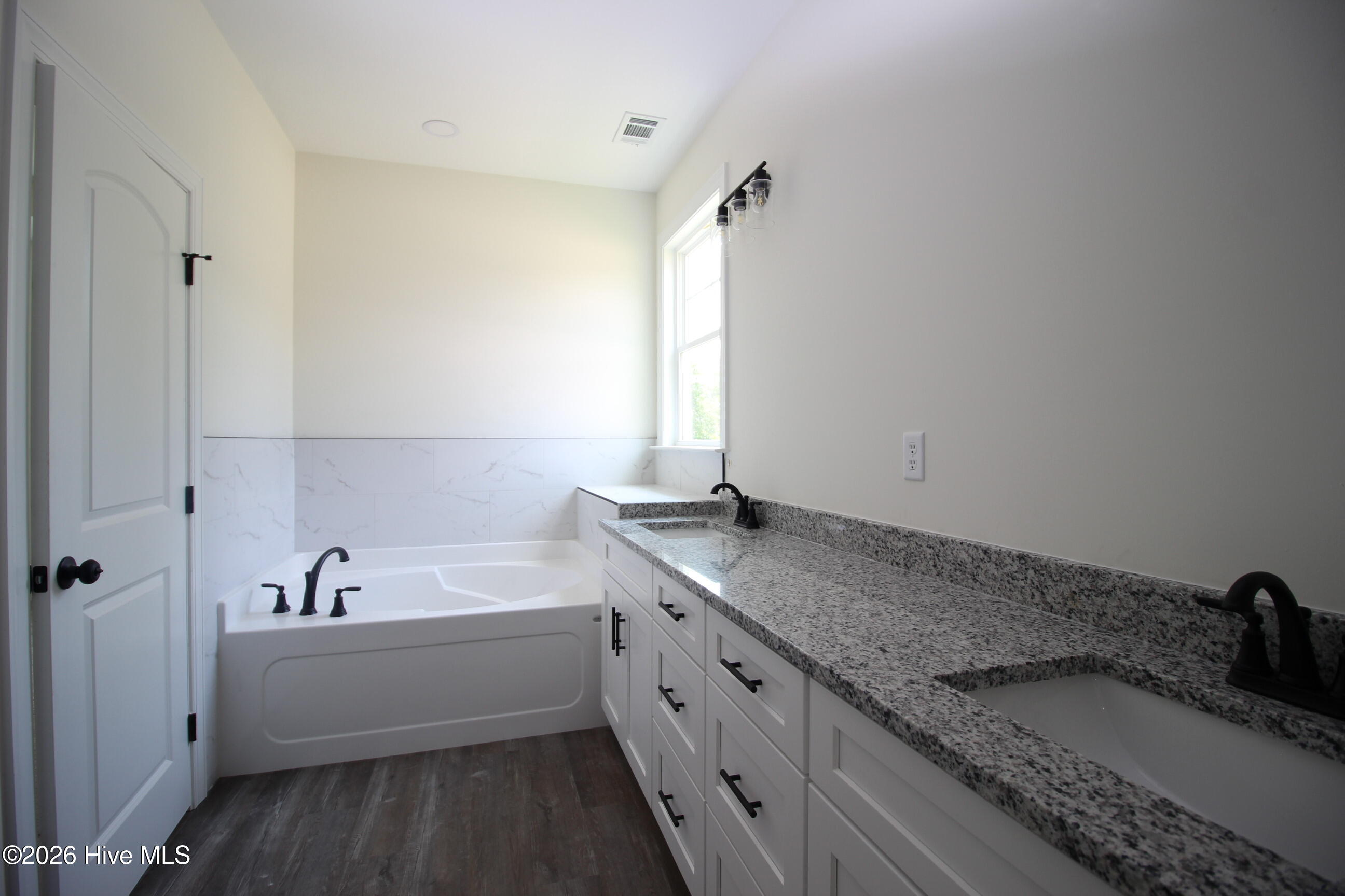 245 S Hatcher Street Property Photo 18