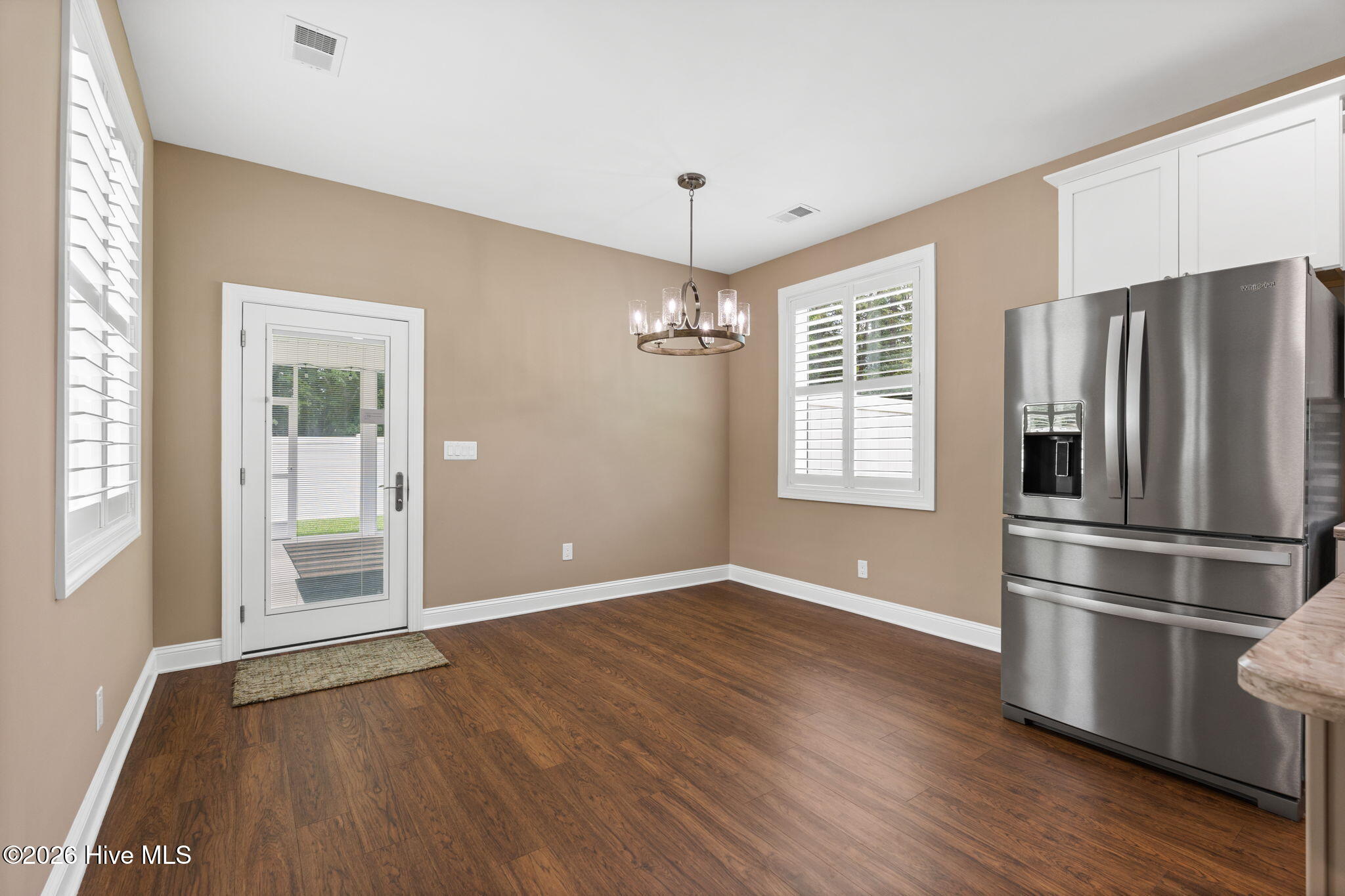 676 Boundary Loop Road Nw Property Photo 8