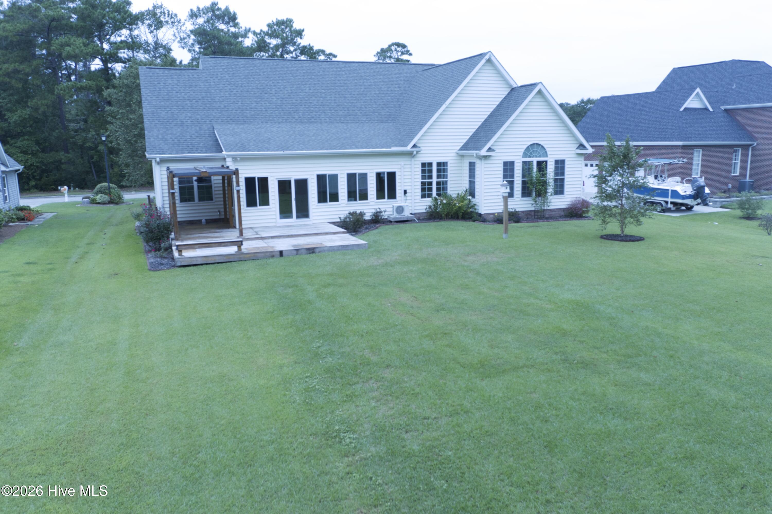 1926 Snowy Egret Drive Property Photo 3