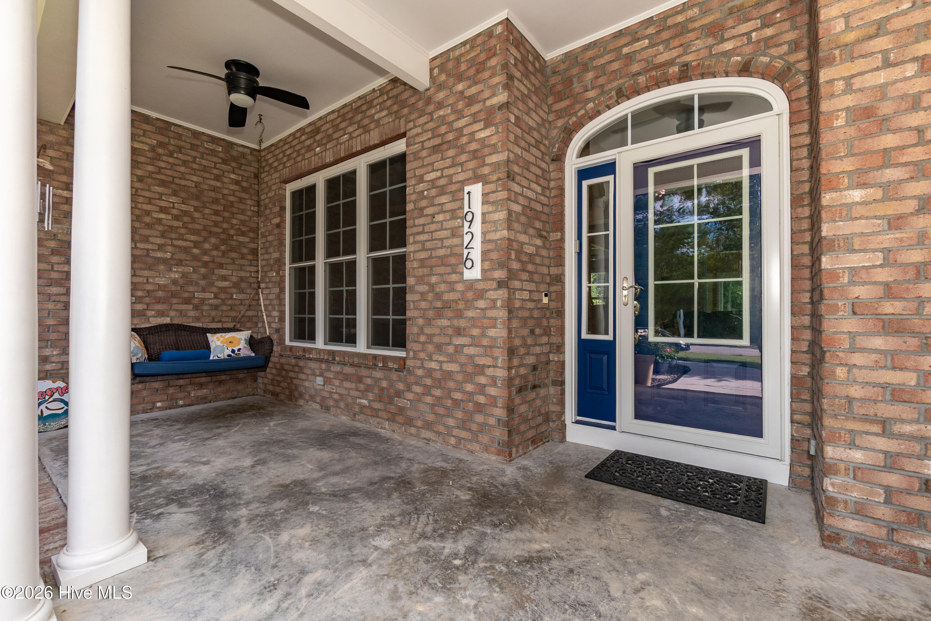 1926 Snowy Egret Drive Property Photo 3