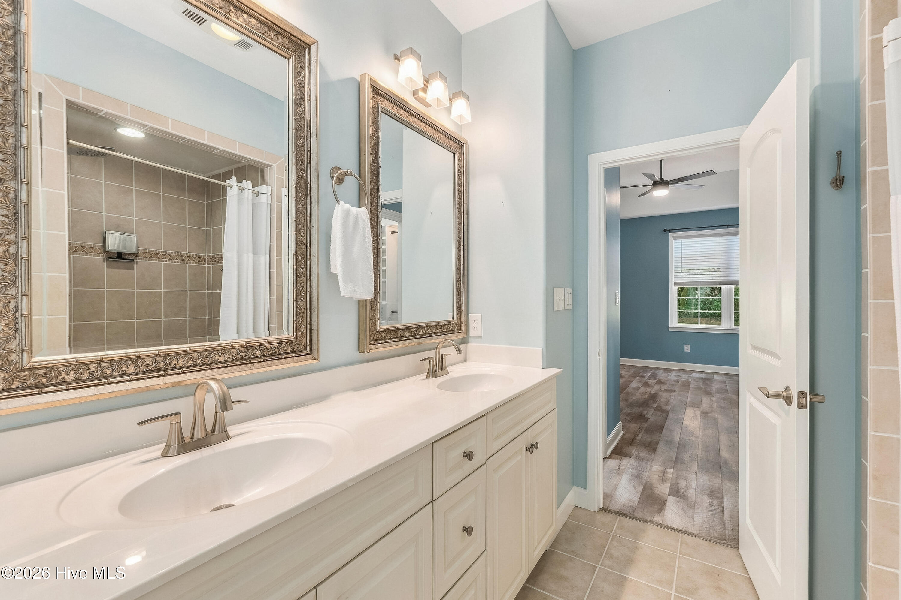 1926 Snowy Egret Drive Property Photo 9