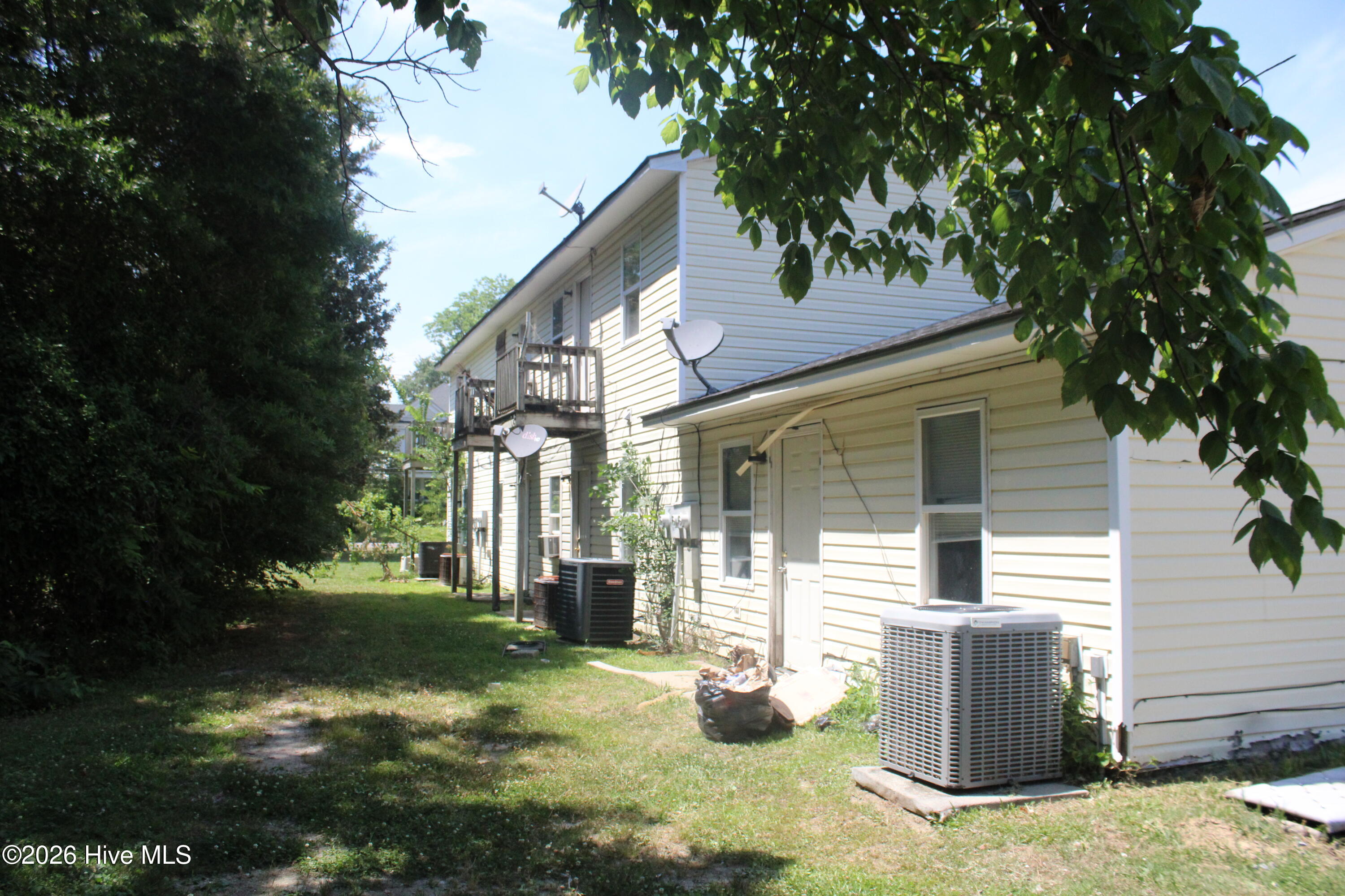 213 W Hayes Street W Property Photo 5