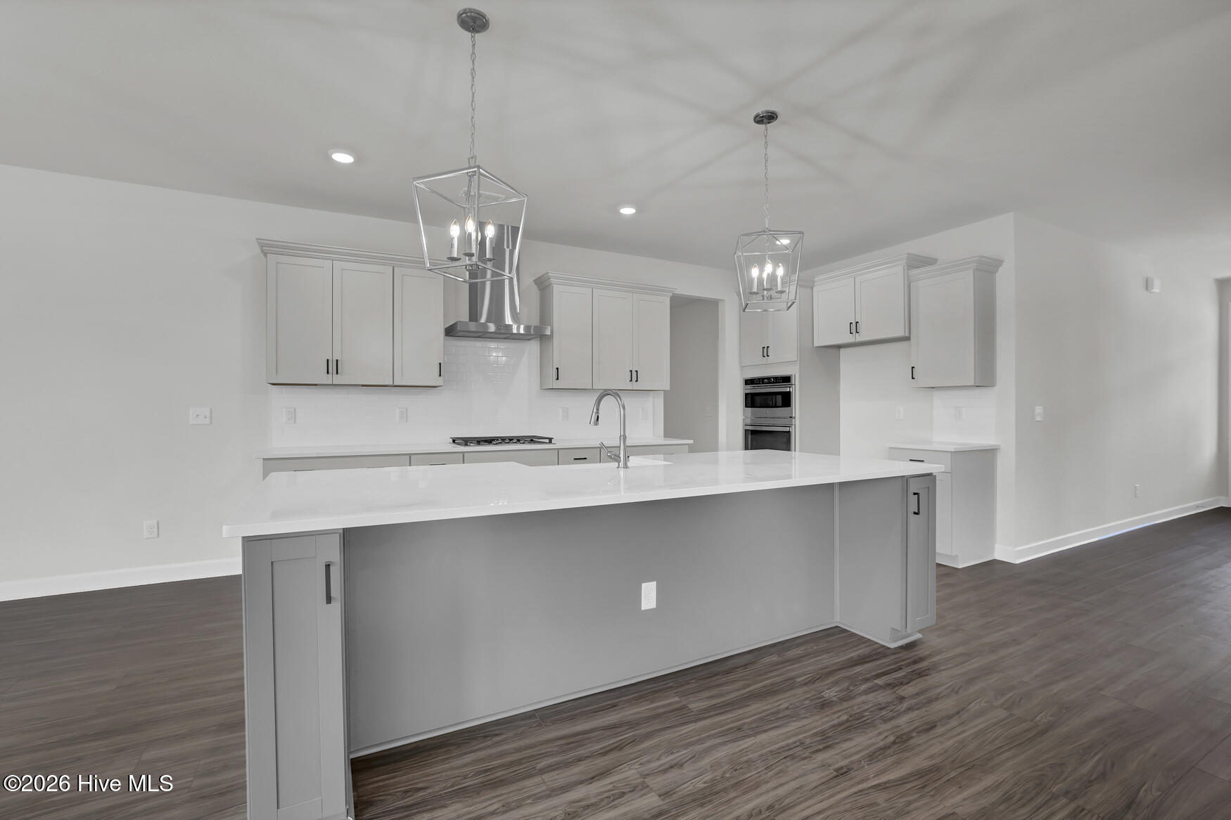1215 Sunwater Terrace Property Photo 8
