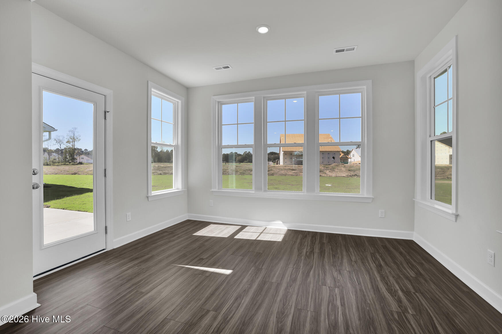 1215 Sunwater Terrace Property Photo 14