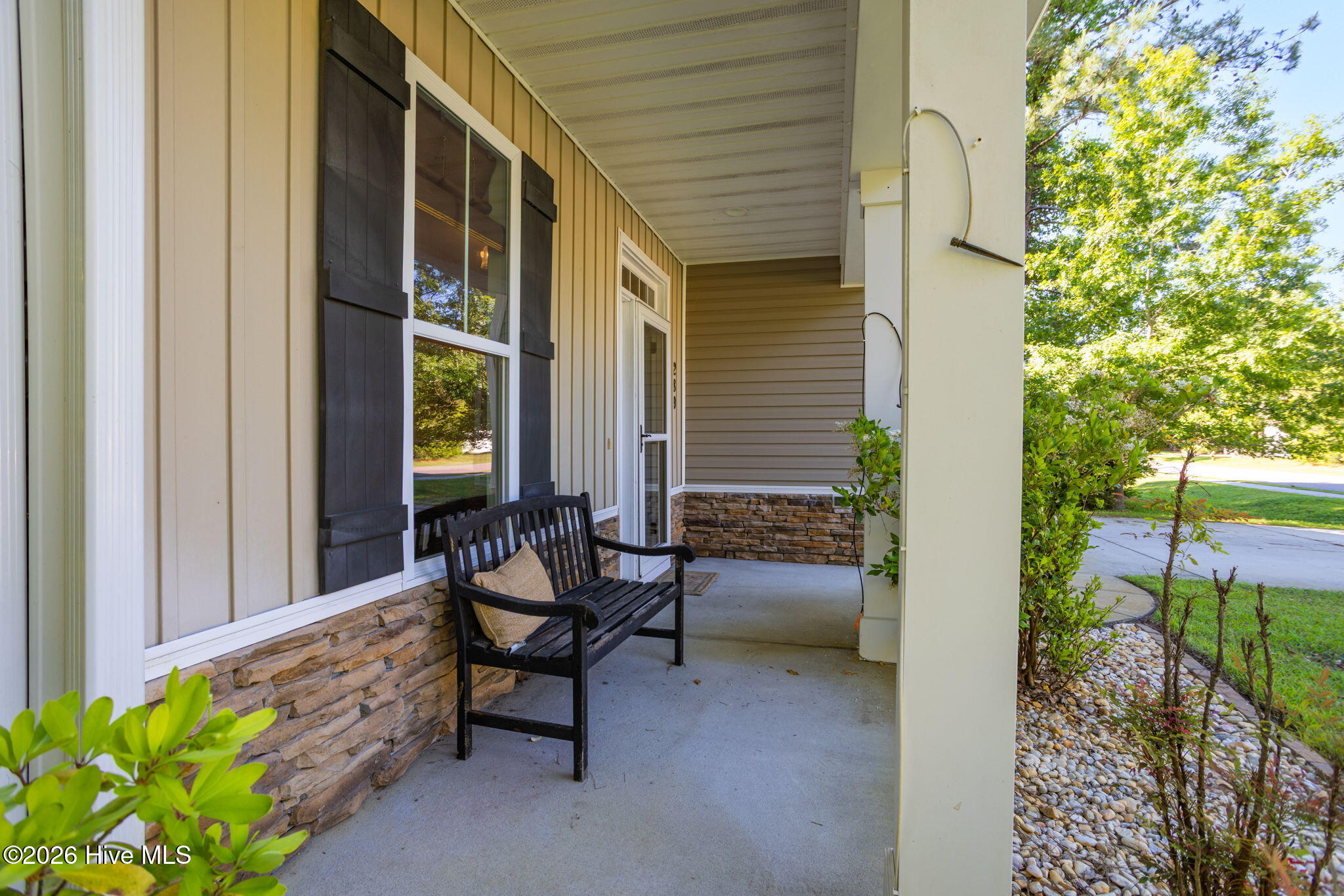 289 Weir Drive Property Photo 3