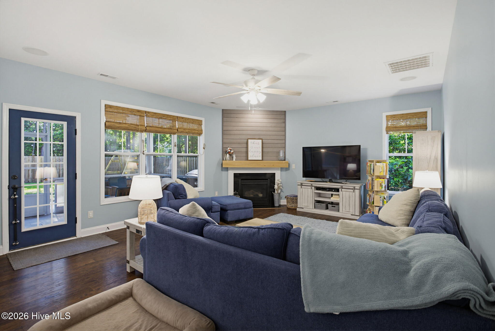 289 Weir Drive Property Photo 8