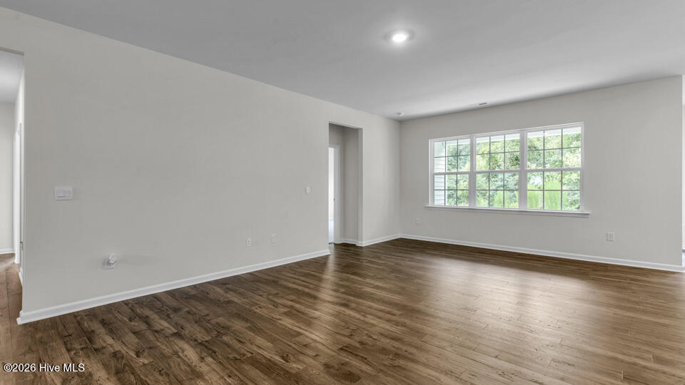 1102 Shoreline Drive Property Photo 4