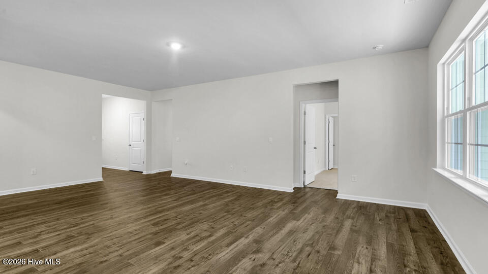 1102 Shoreline Drive Property Photo 5