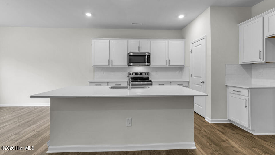 1102 Shoreline Drive Property Photo 6