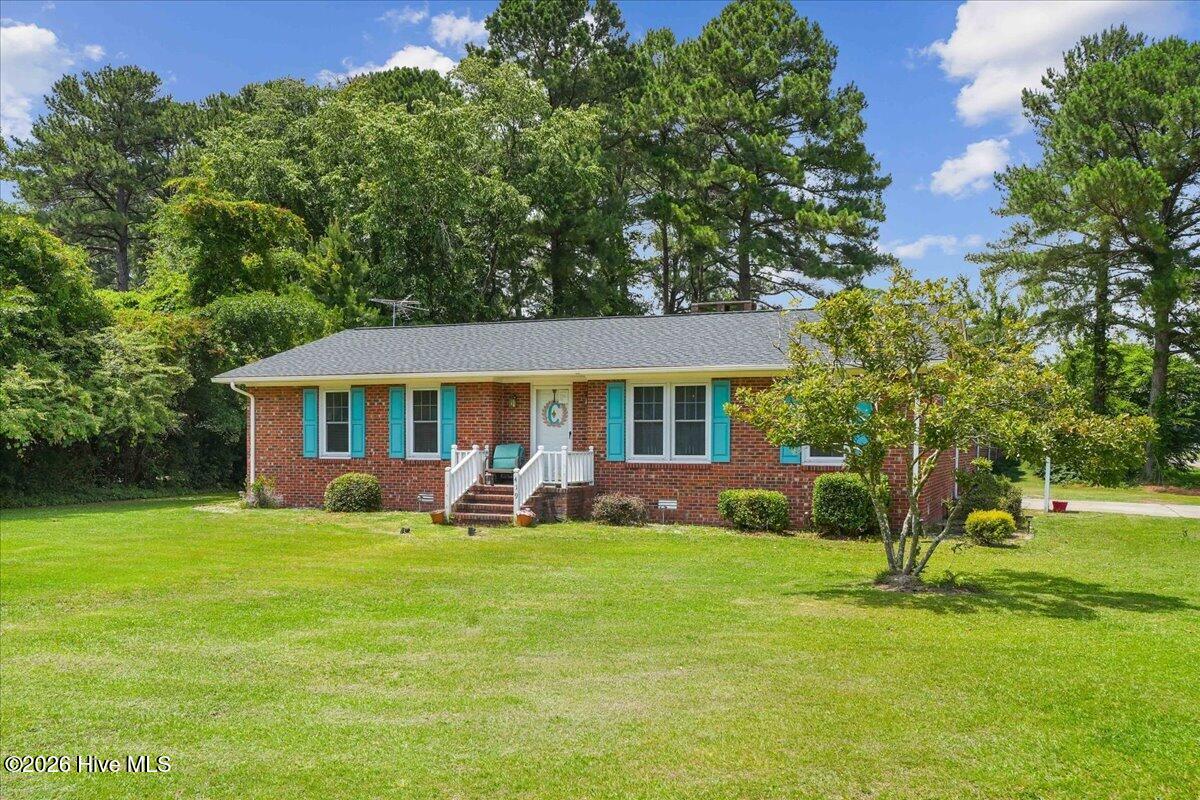 419 Forrest Road Property Photo 3