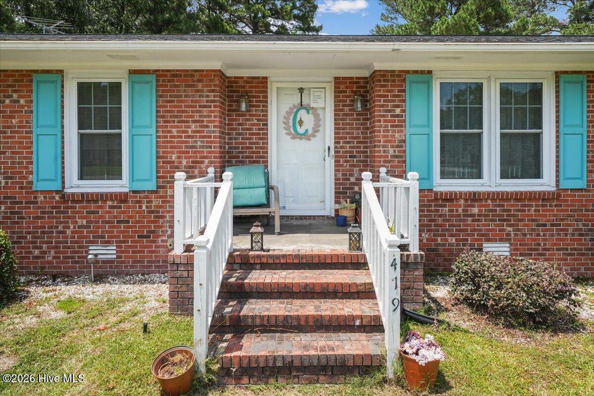 419 Forrest Road Property Photo 5