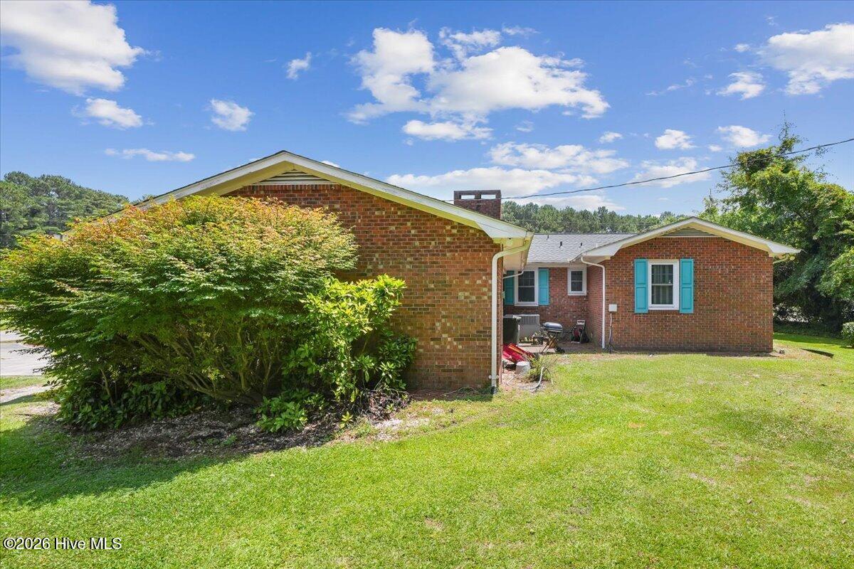 419 Forrest Road Property Photo 10