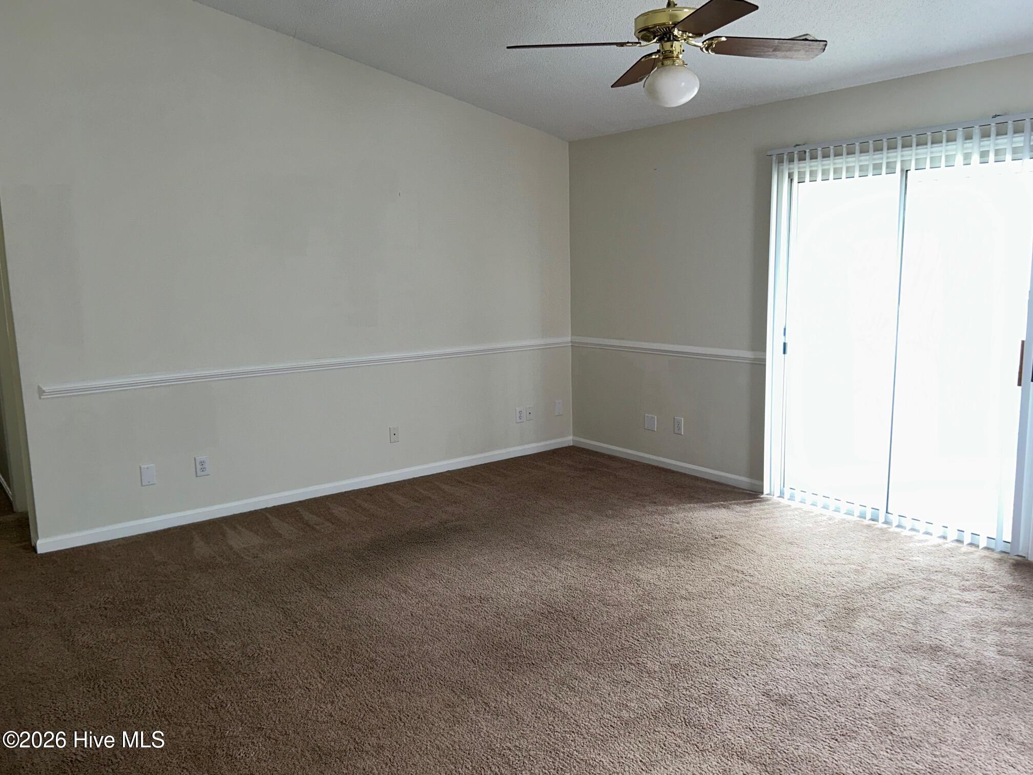 116 Breezewood Drive H Property Photo 3