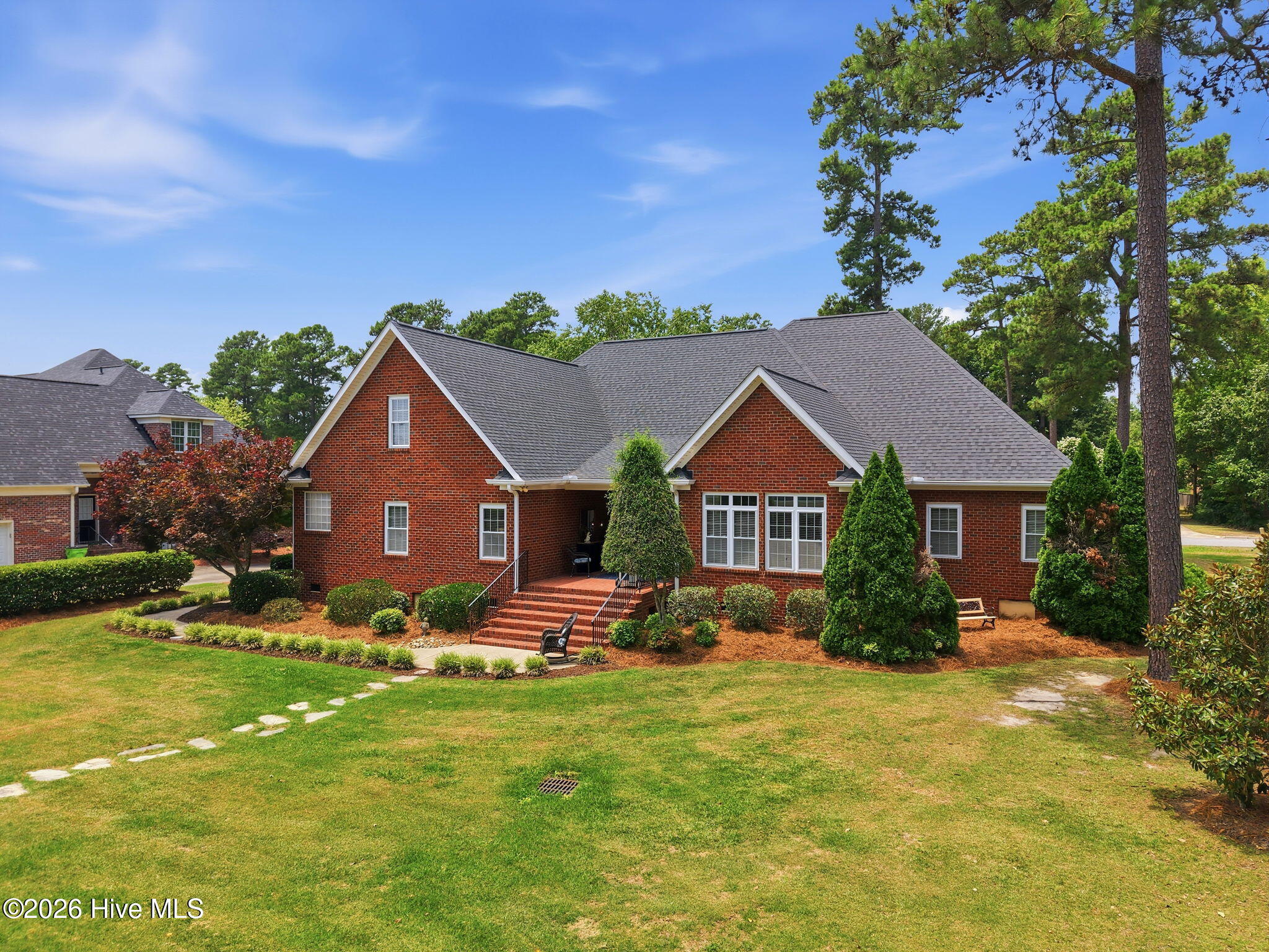 201 Foxcroft Lane Property Photo 2