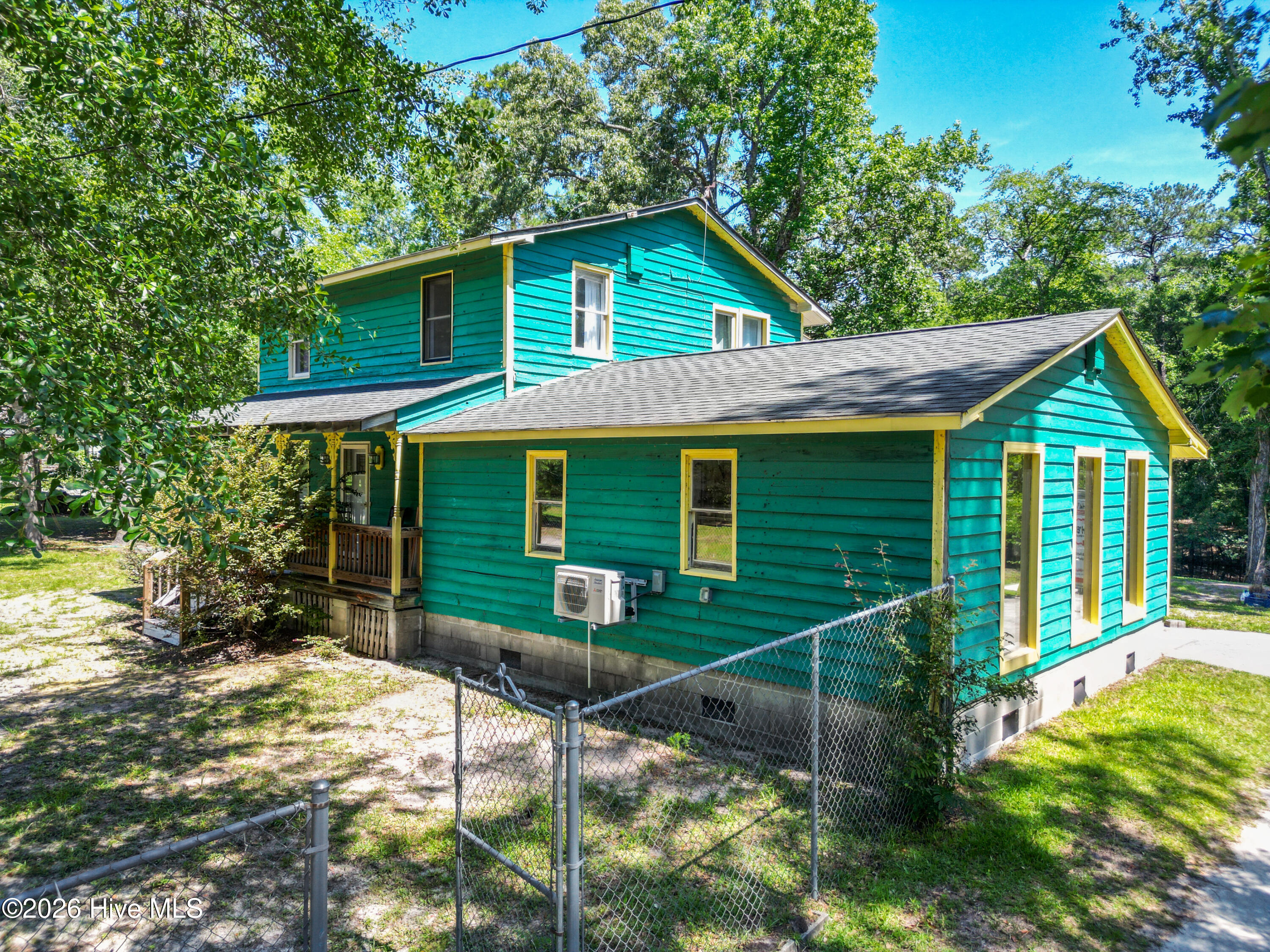 1205 Shelter Creek Drive Property Photo 7