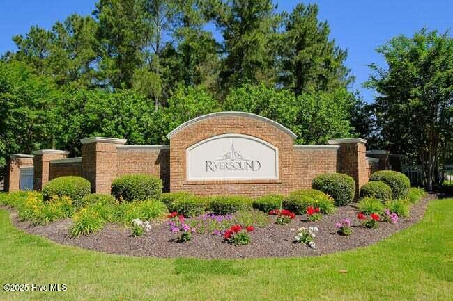 120 176 Colleton Circle Property Photo 3