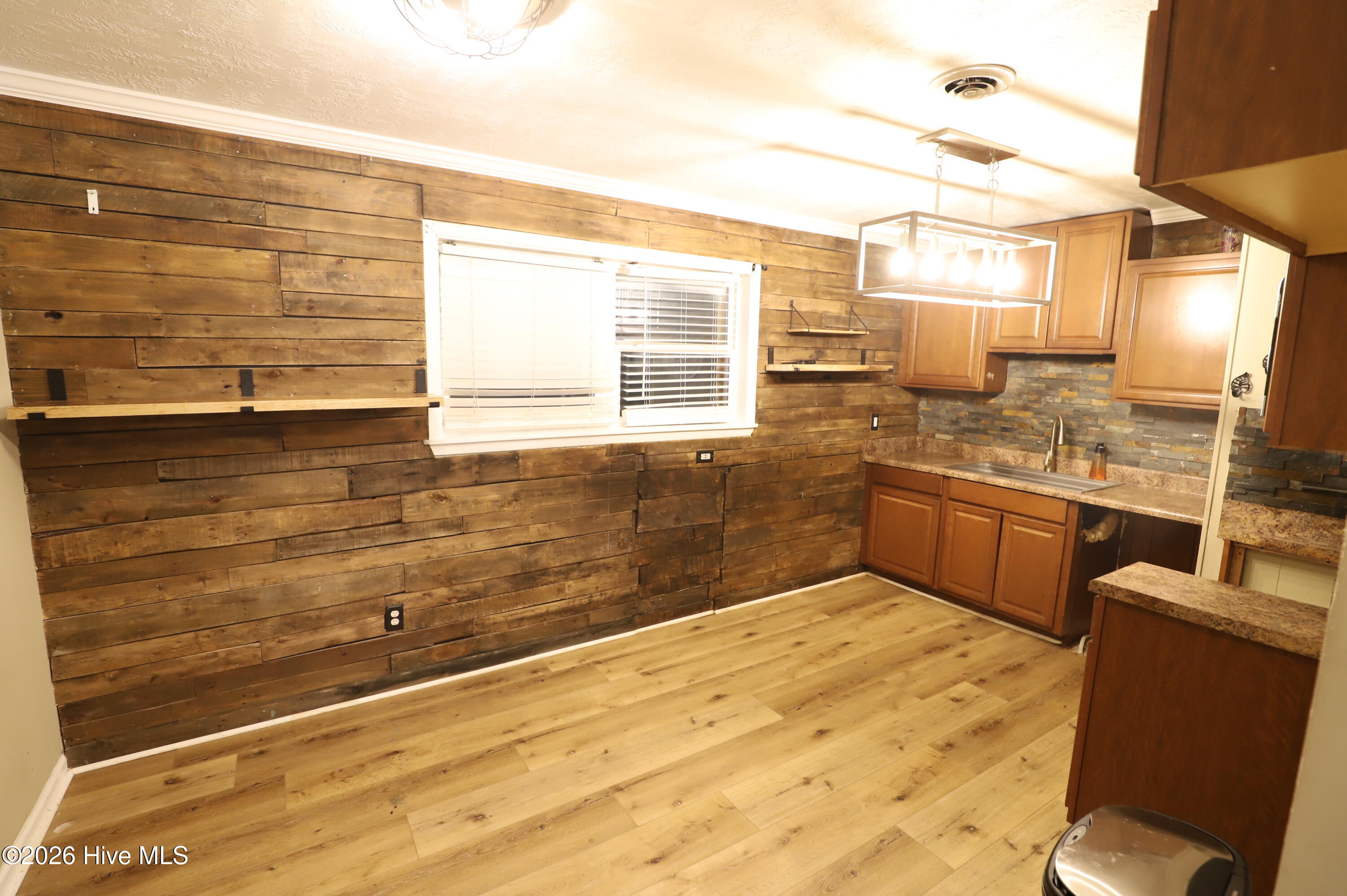 569 Old Wheeler Road Property Photo 4