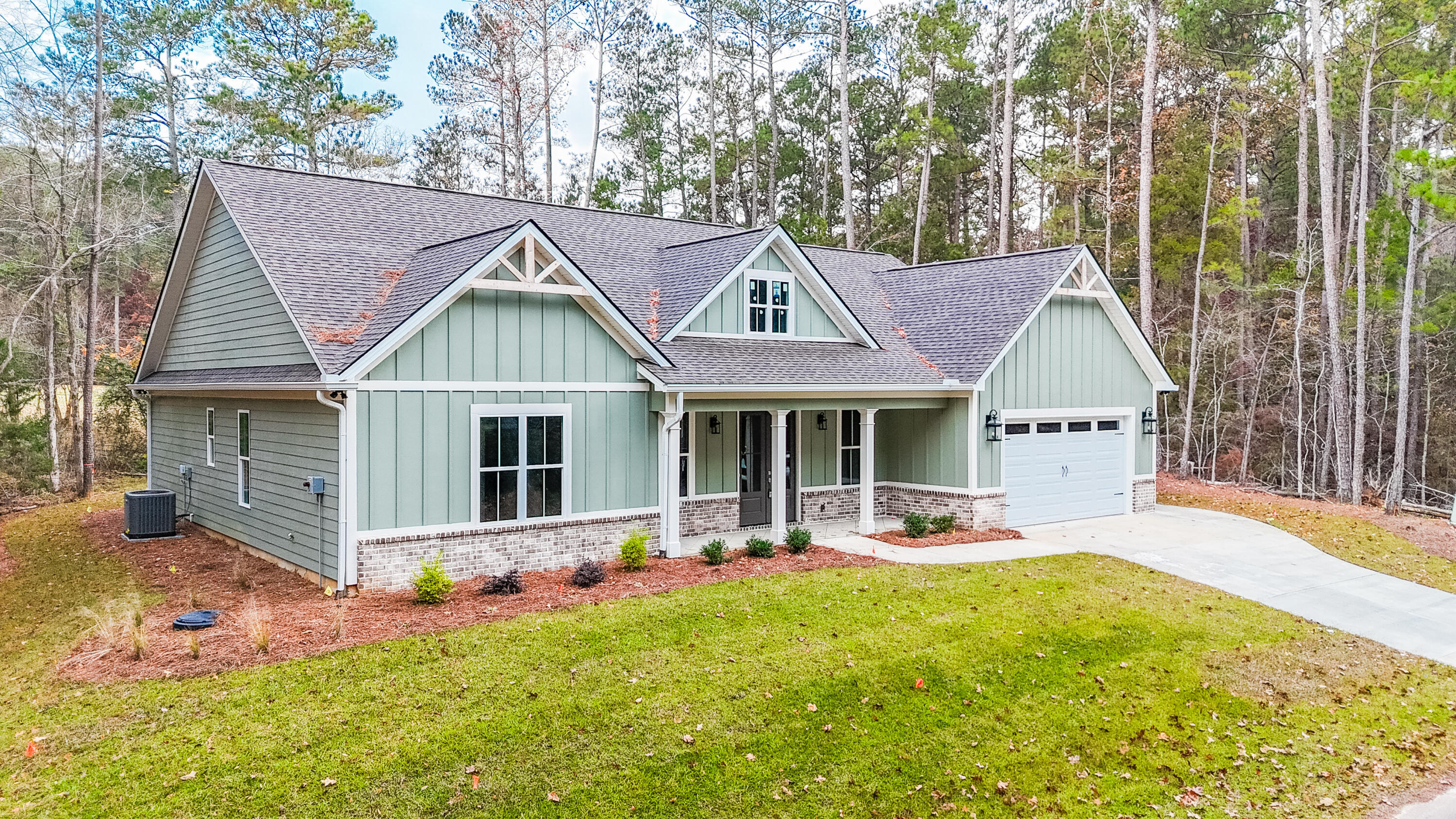 216 Brassie Drive Property Photo 3
