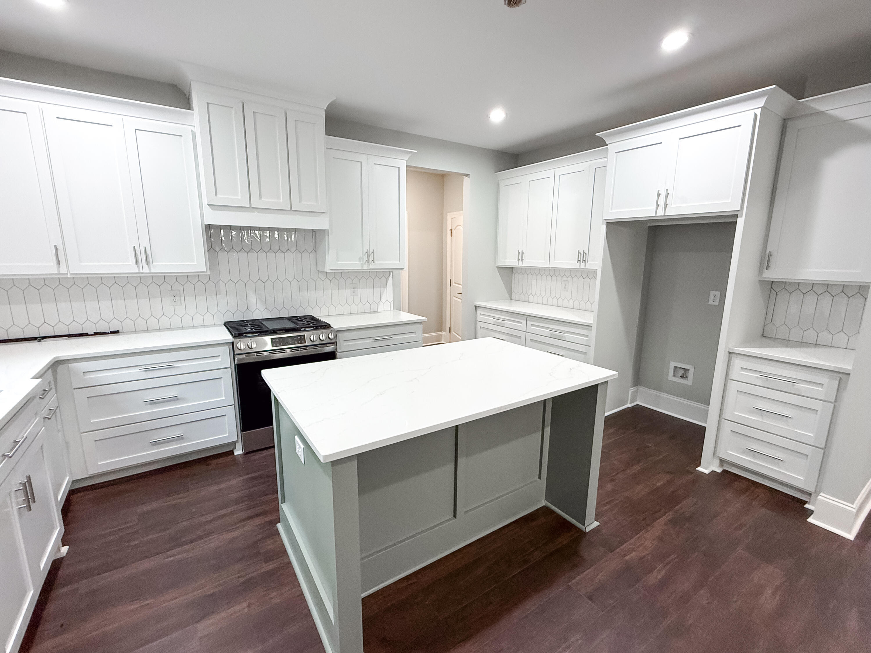216 Brassie Drive Property Photo 8