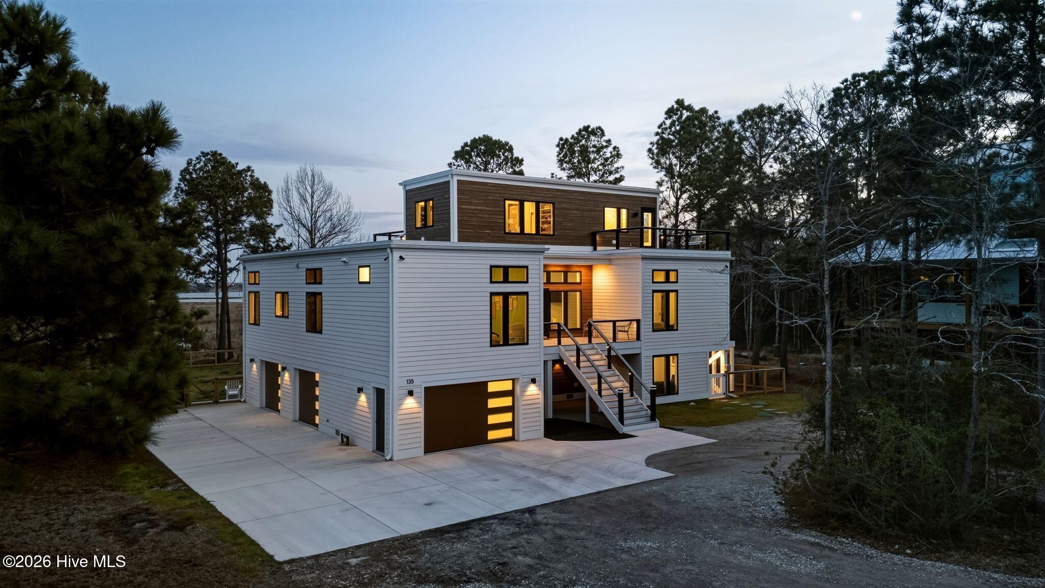 135 Heron Cove Road