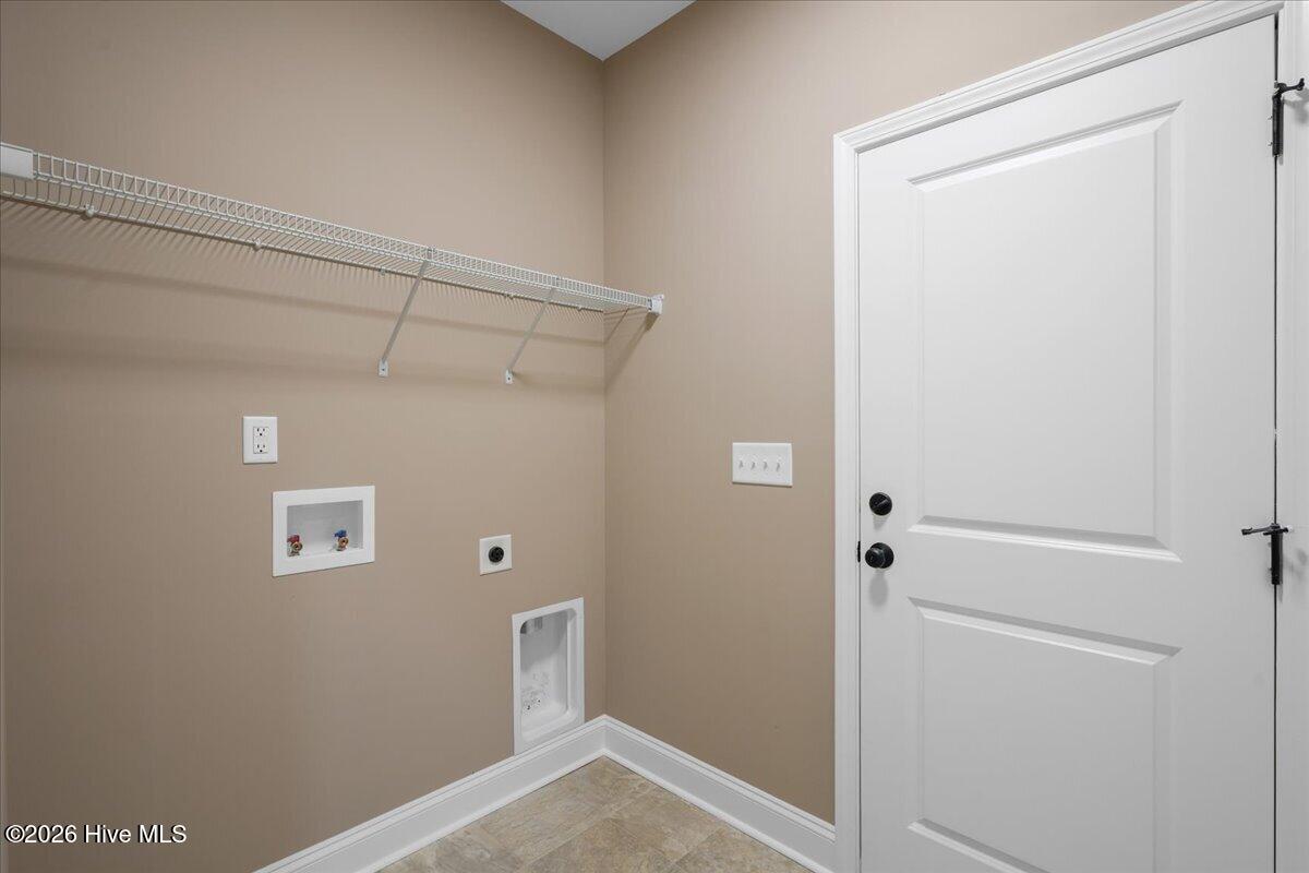 100 James Price Road Property Photo 33