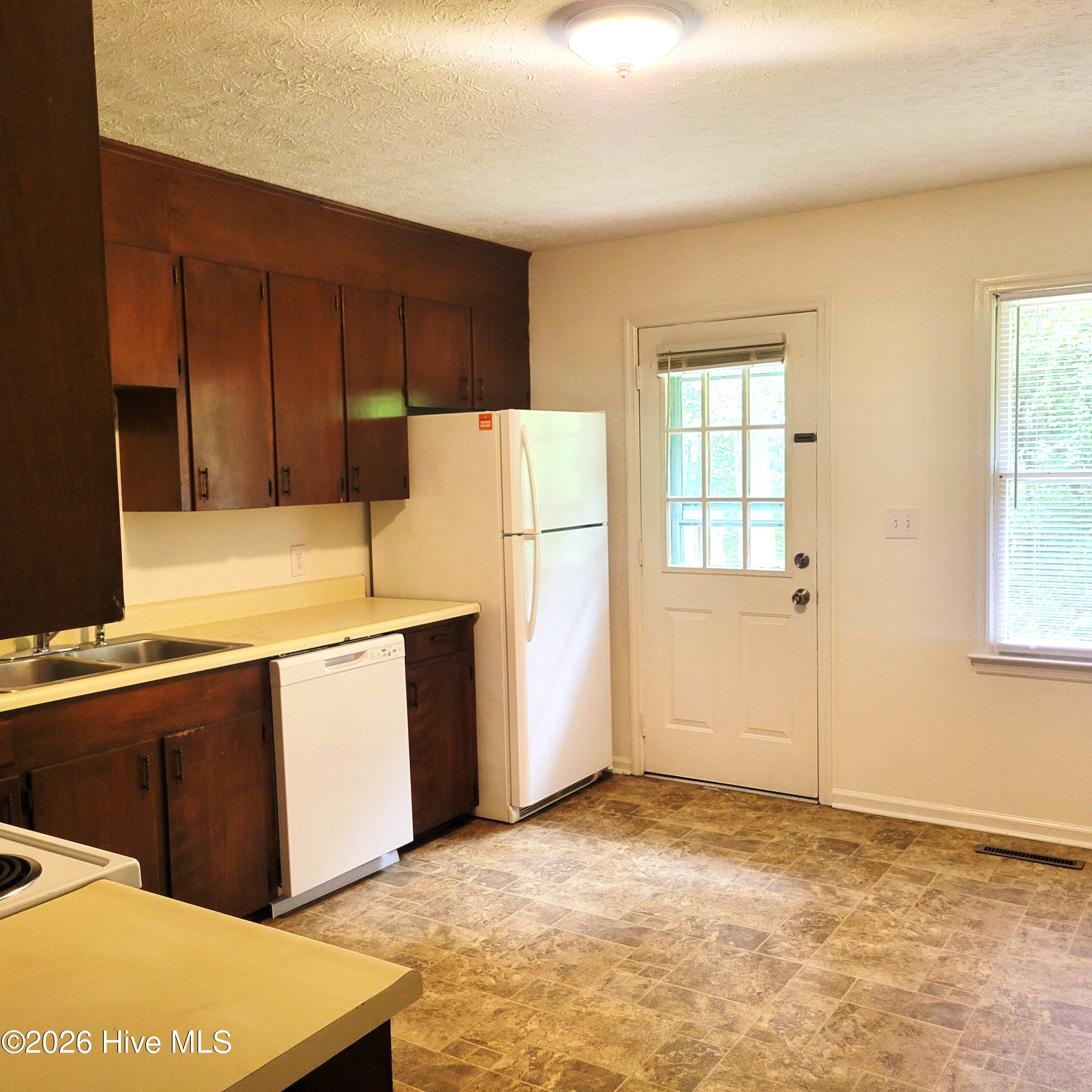 607 Longleaf Road A Property Photo 5