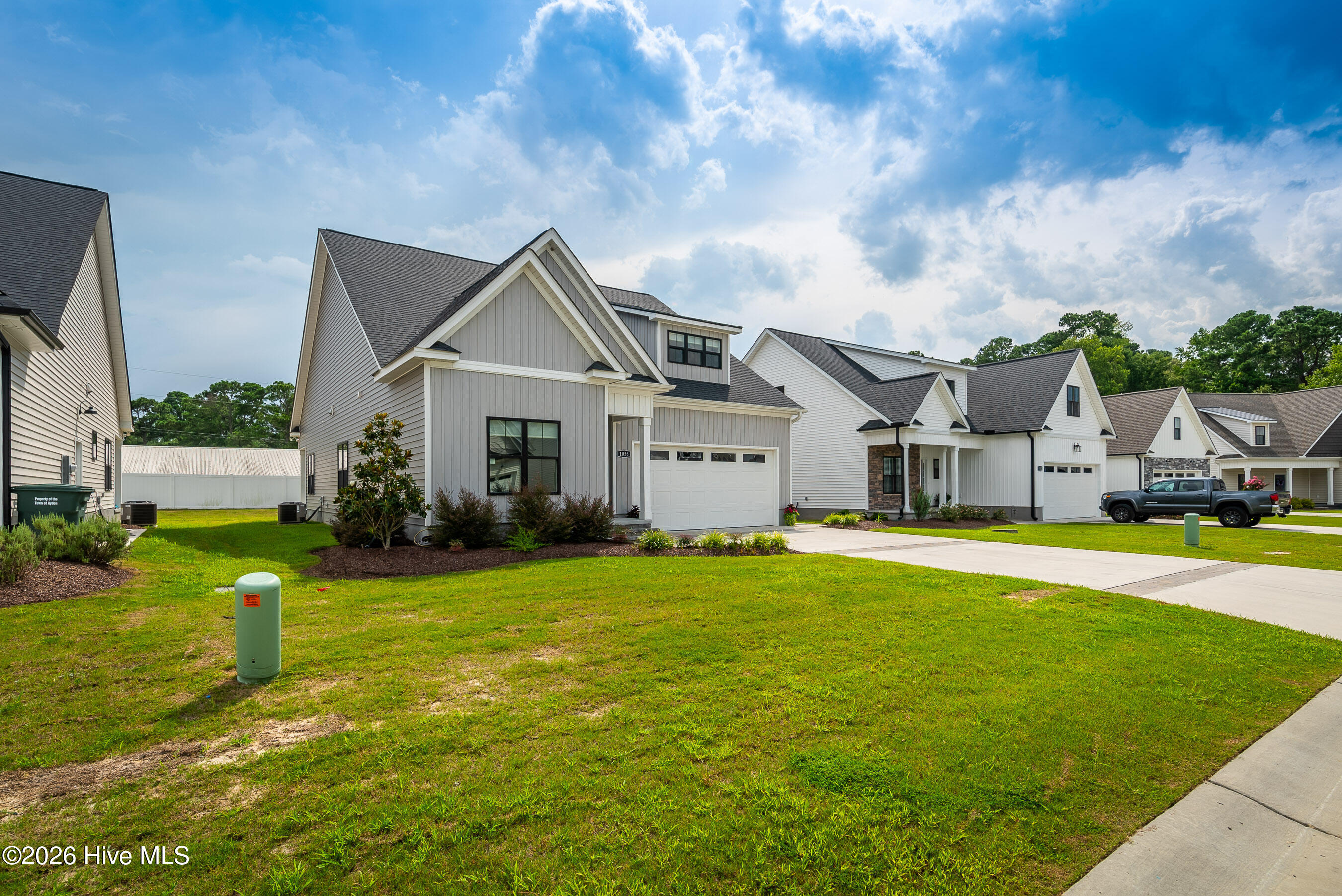 1056 Montevallo Lane Property Photo 4