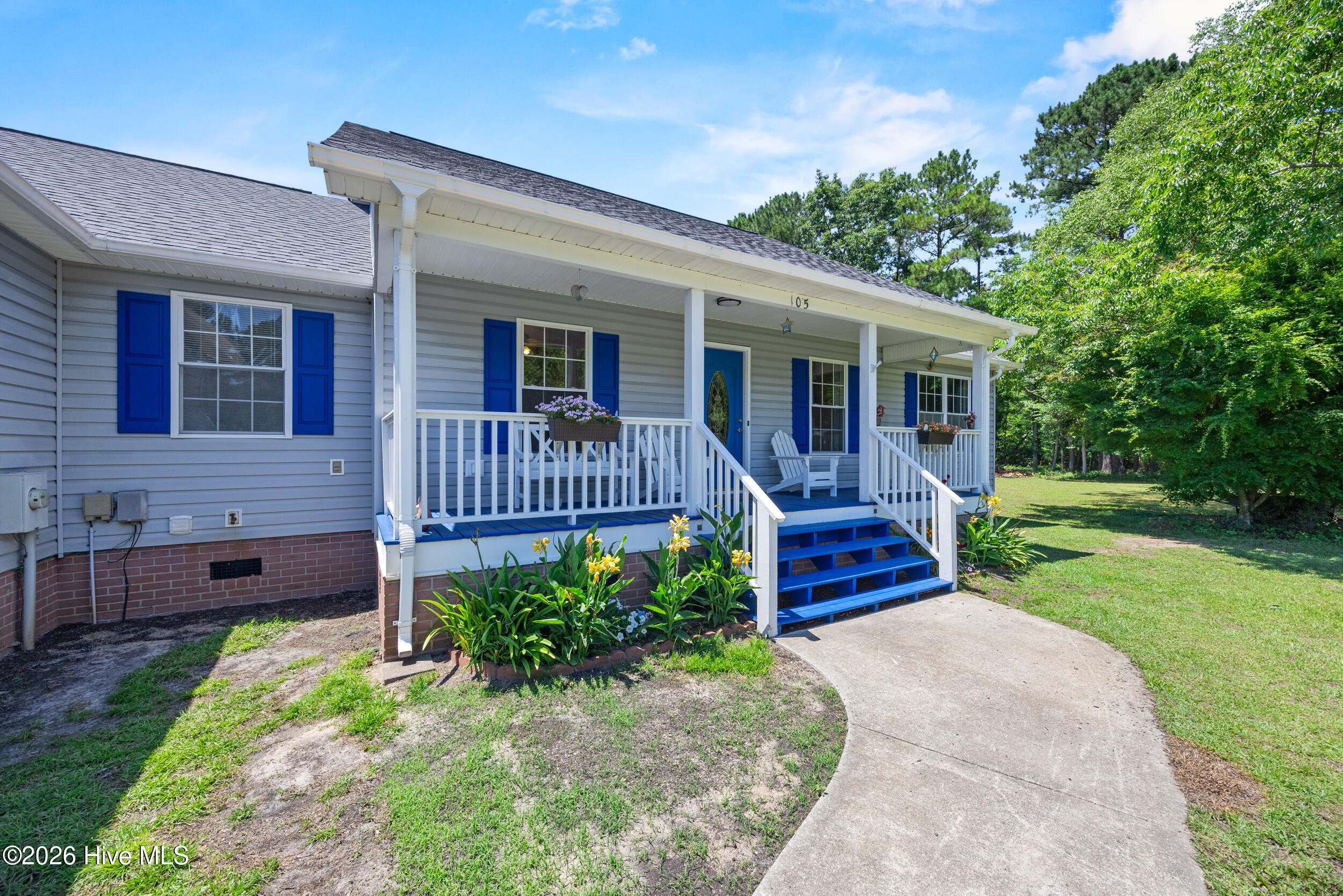 105 Lunington Mill Circle Property Photo 4