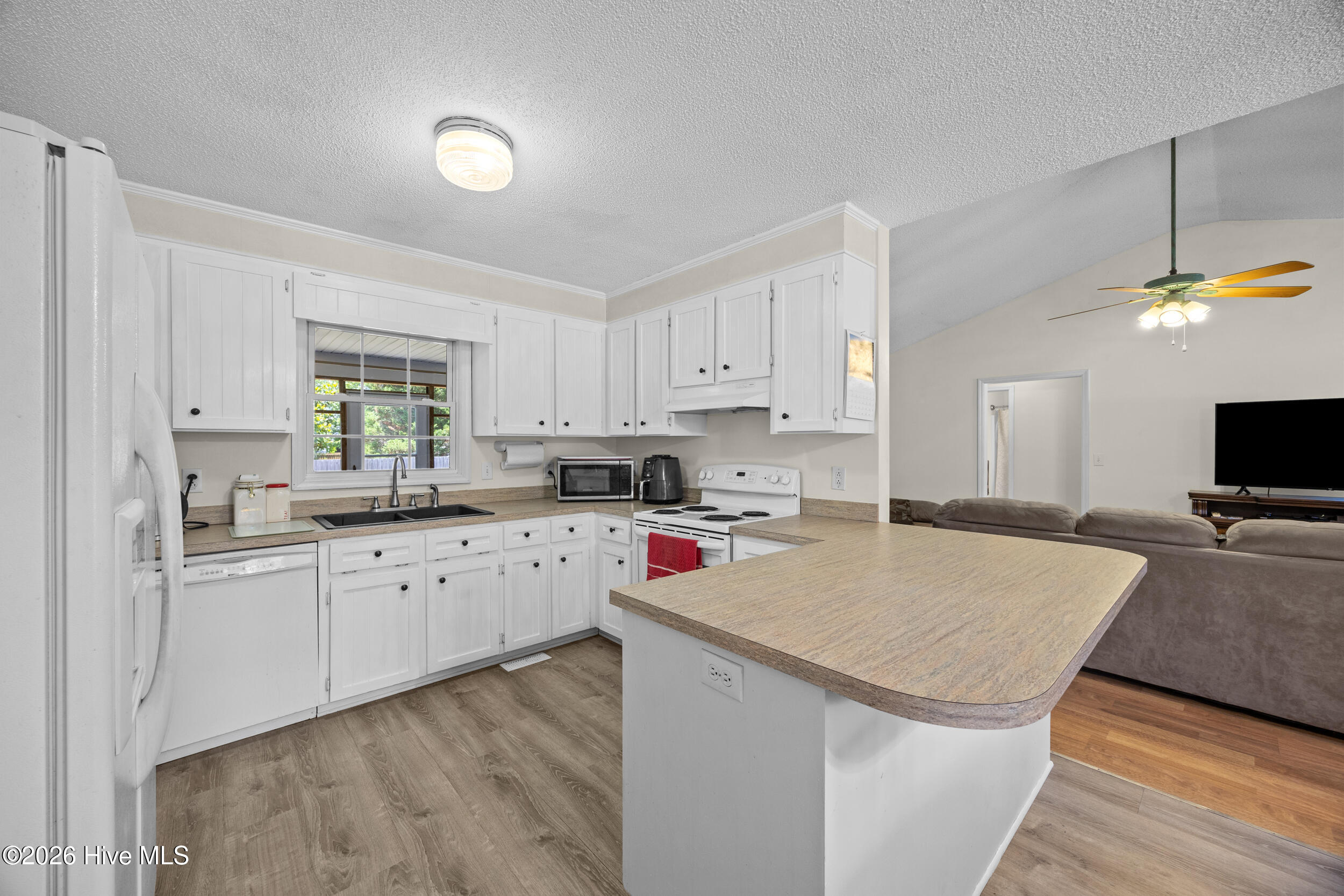 105 Lunington Mill Circle Property Photo 12