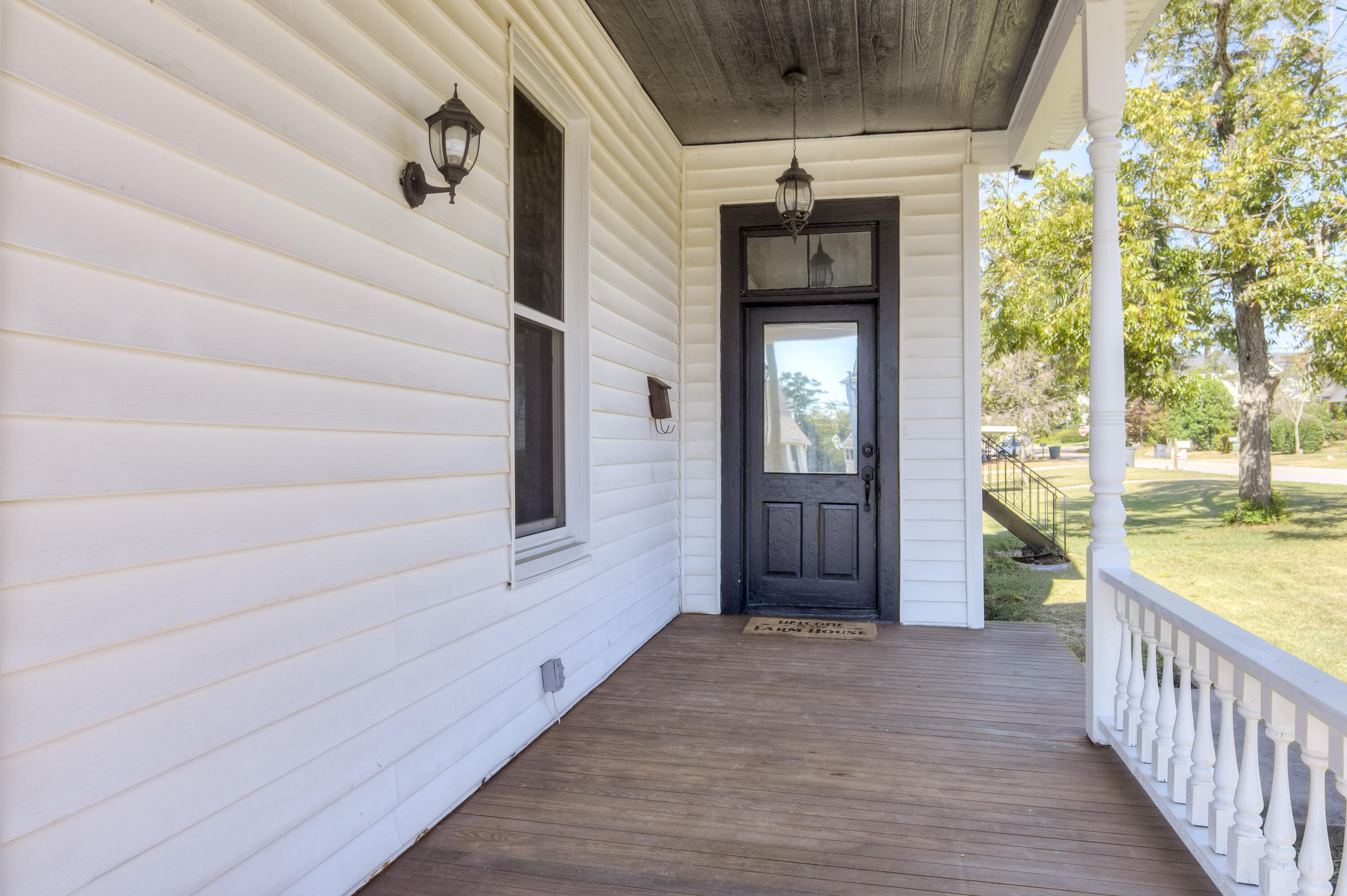 401 W Forest Avenue Property Photo 4